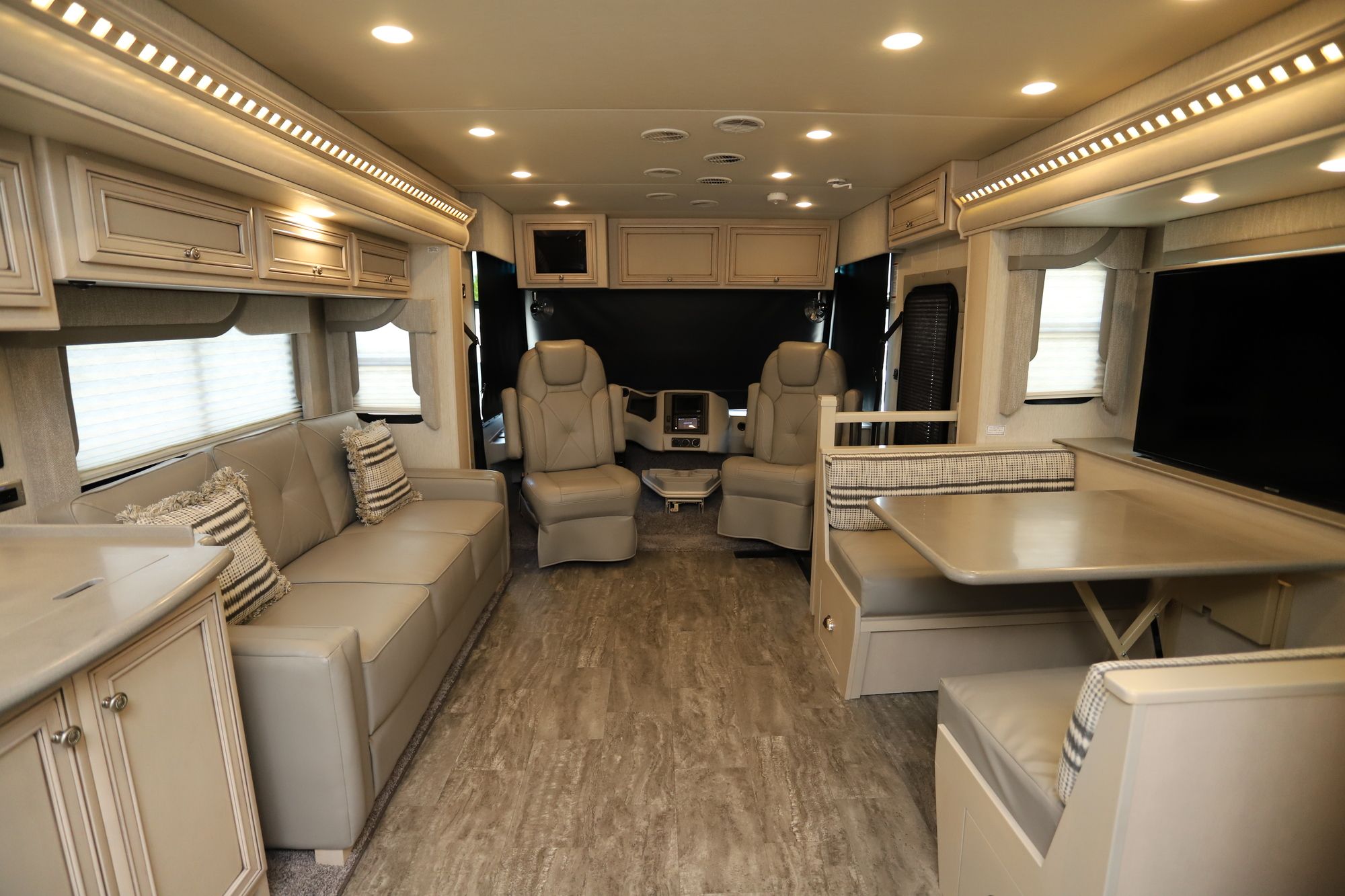 New 2021 Newmar Bay Star Sport 3315 Class A  For Sale