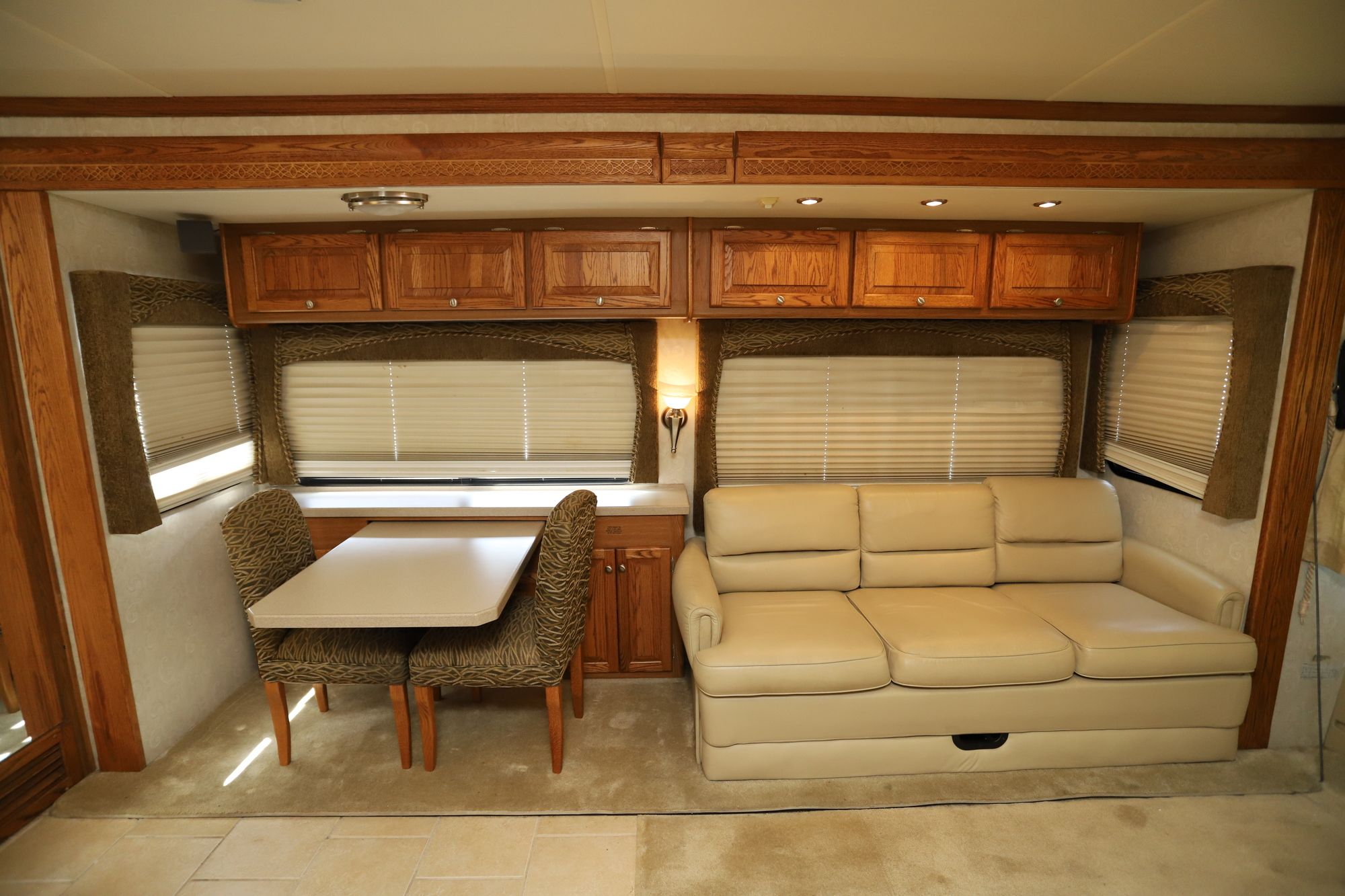 Used 2005 Tiffin Motor Homes Phaeton 40 QDH Class A  For Sale