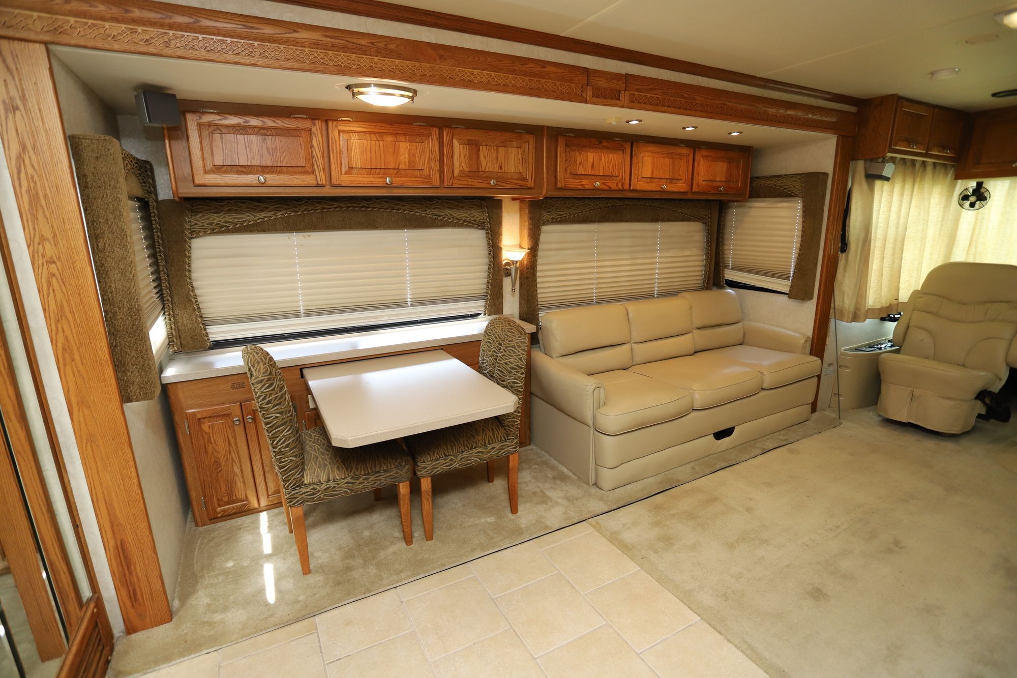 Used 2005 Tiffin Motor Homes Phaeton 40 QDH Class A  For Sale