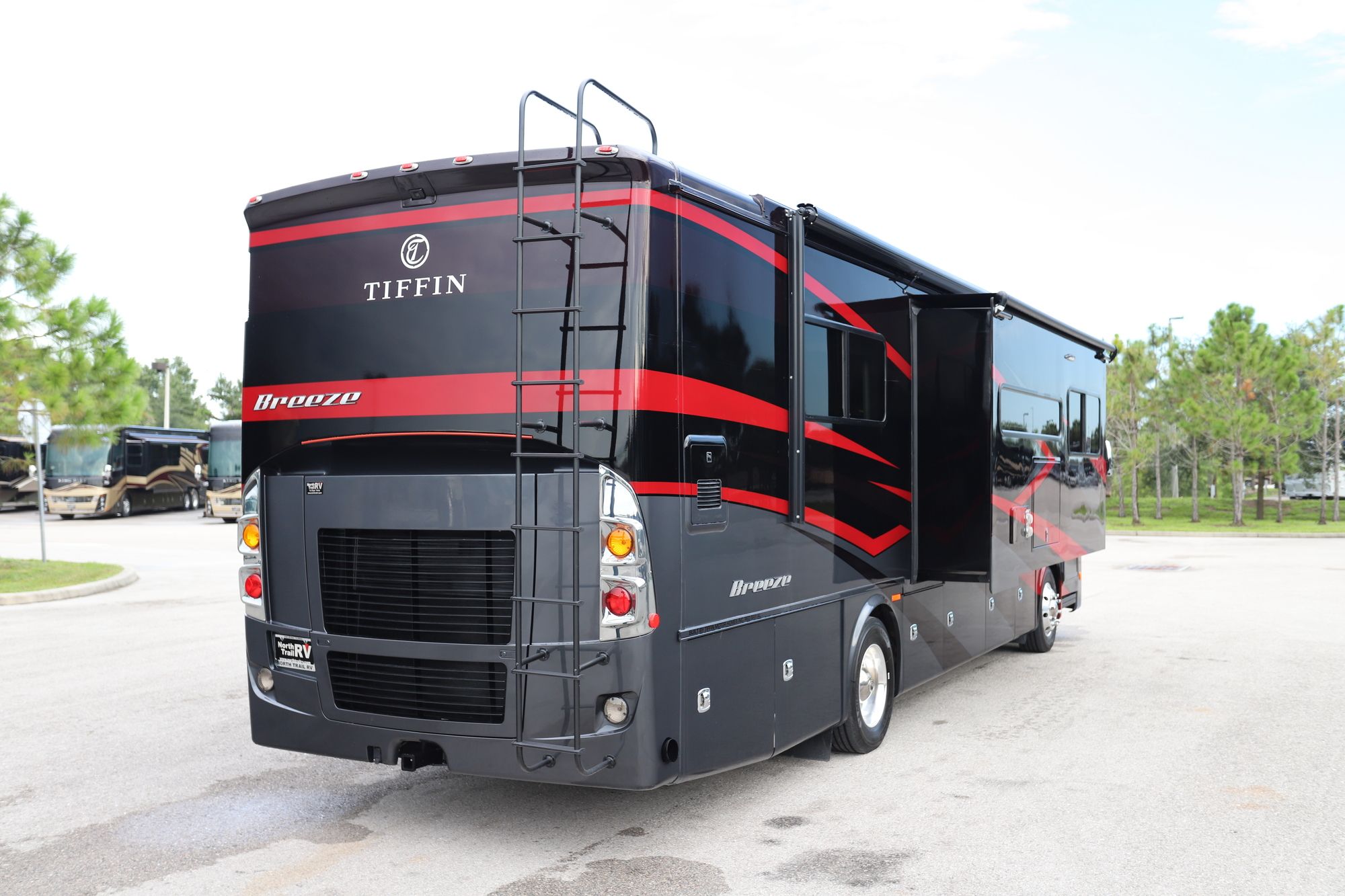 Used 2020 Tiffin Motor Homes Breeze 33BR Class A  For Sale