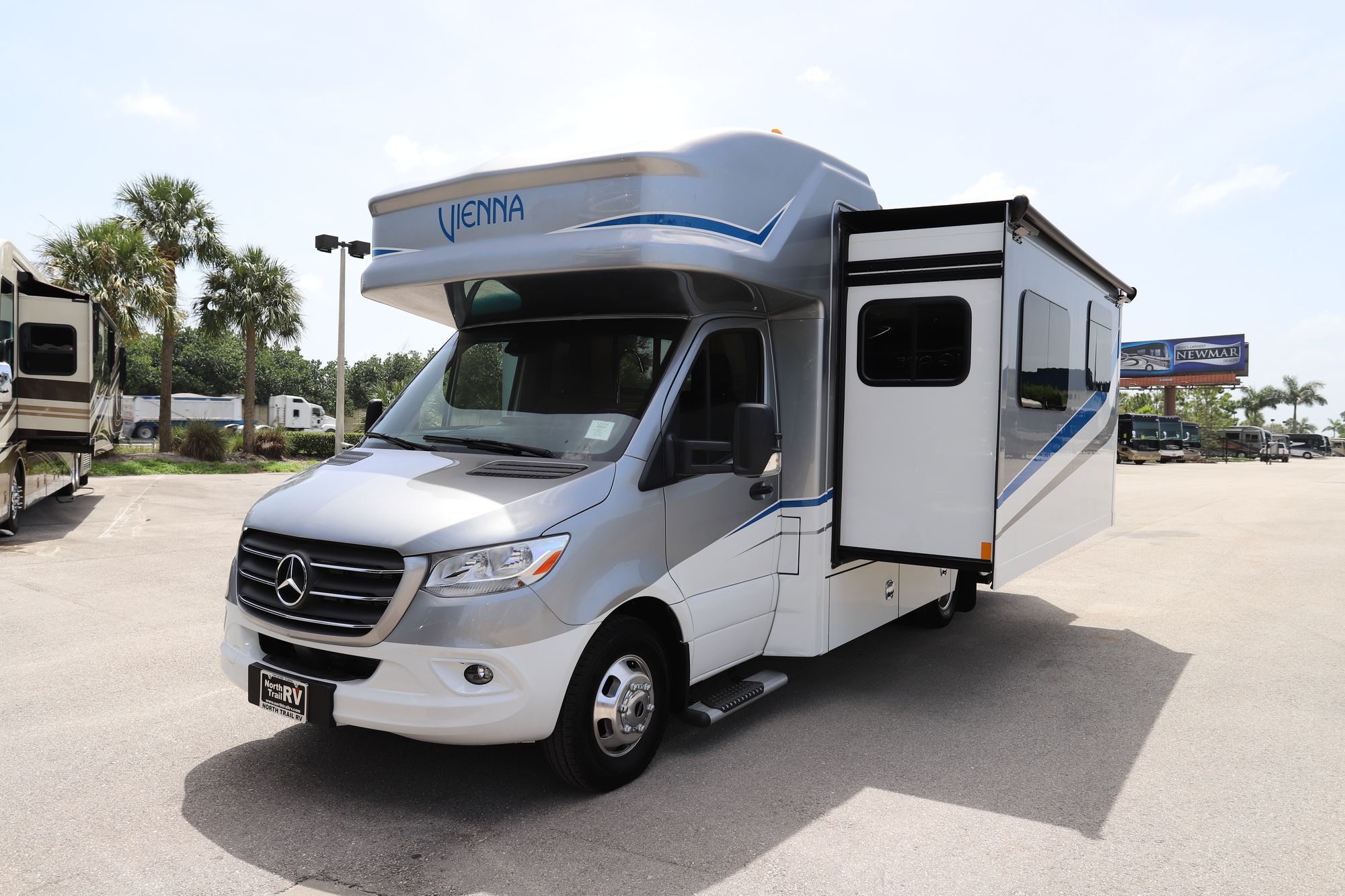 New 2021 Renegade Rv Vienna 25-V-RMC Class C  For Sale