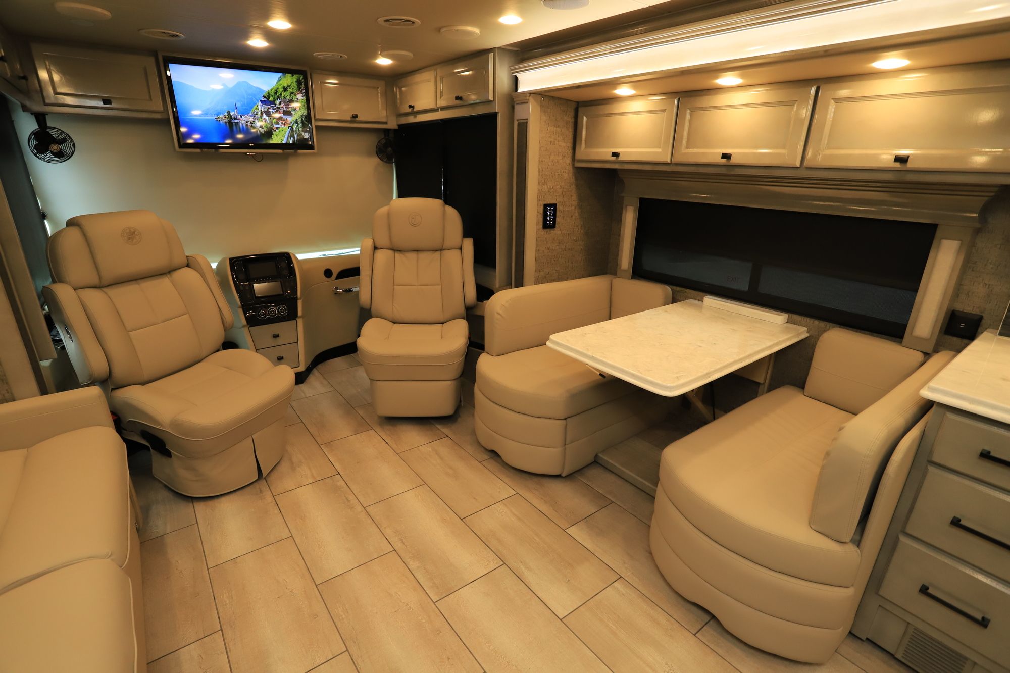 Used 2020 Tiffin Motor Homes Breeze 33BR Class A  For Sale