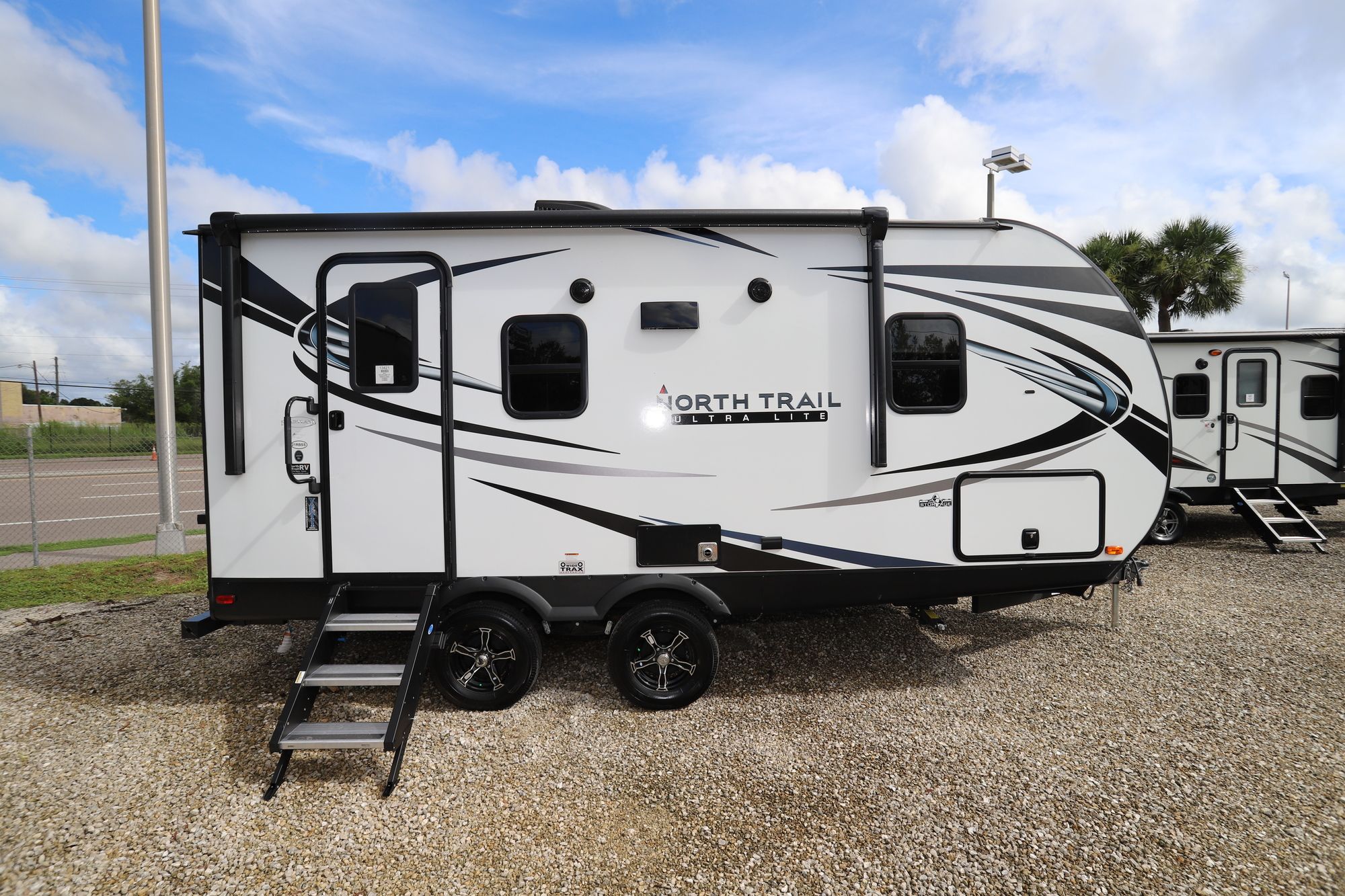 New 2021 Heartland Rv North Trail 21RBSS Travel Trailer  For Sale