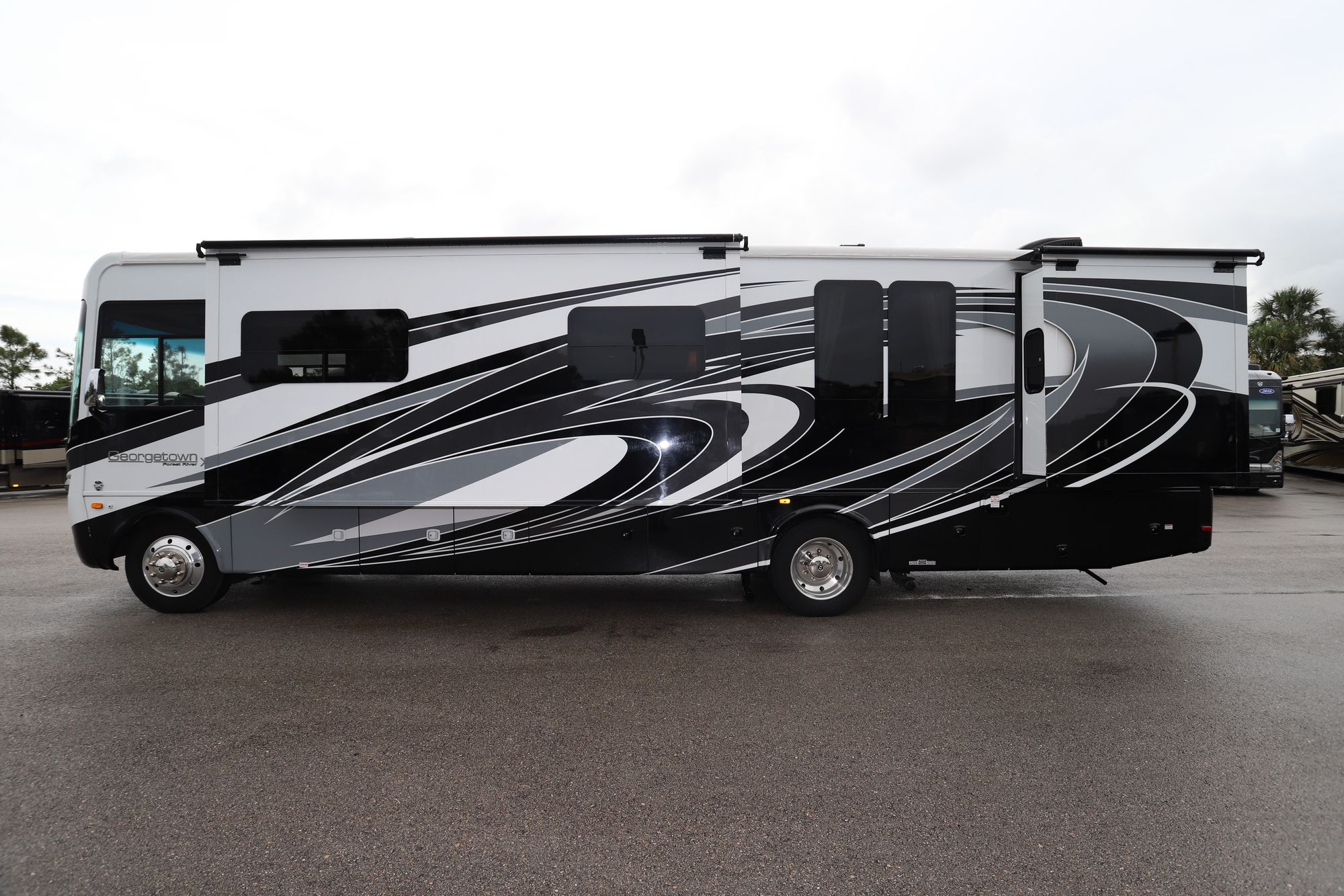 Used 2016 Forest River Georgetown Xl 377XL Class A  For Sale