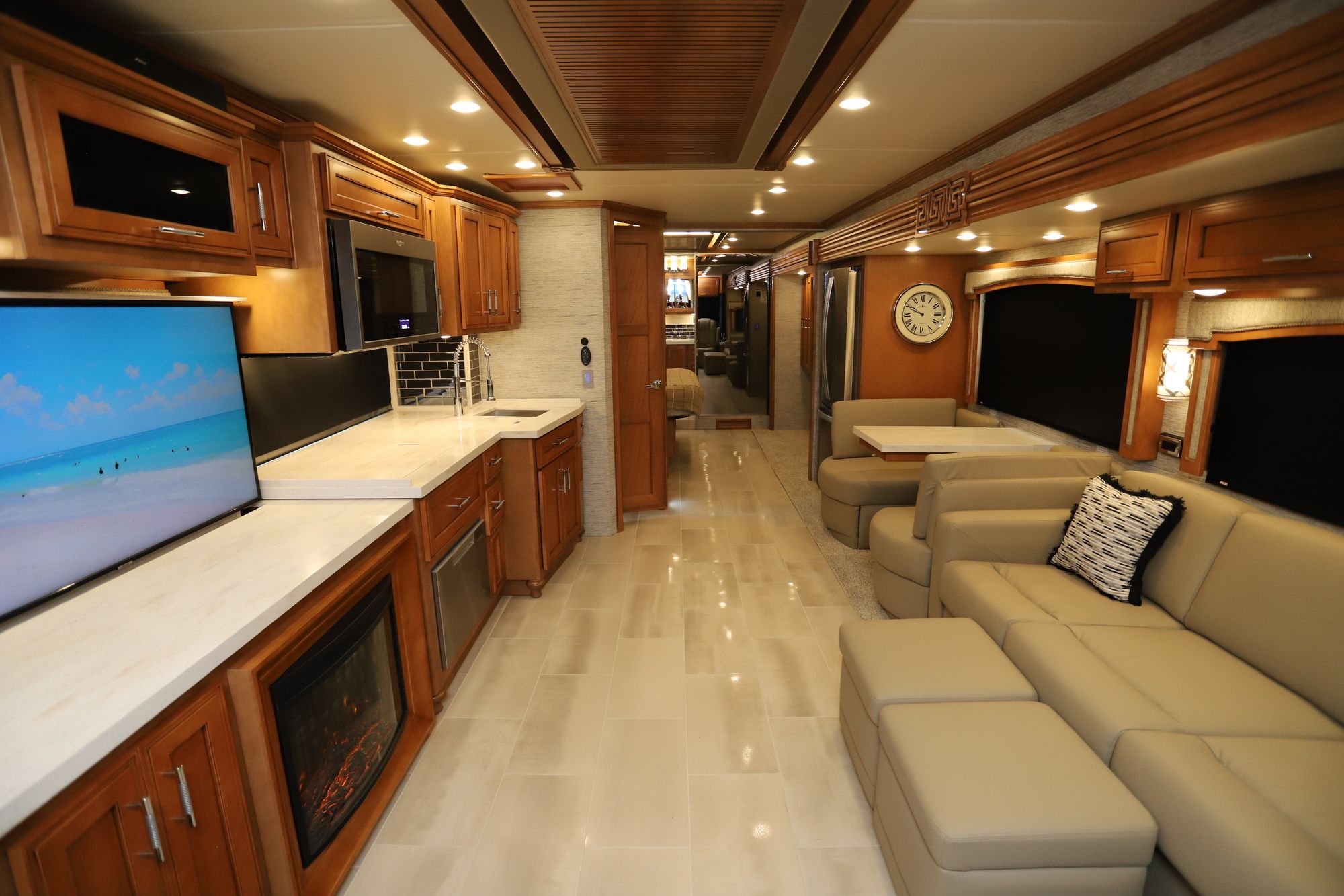 New 2021 Newmar Ventana 3709 Class A  For Sale