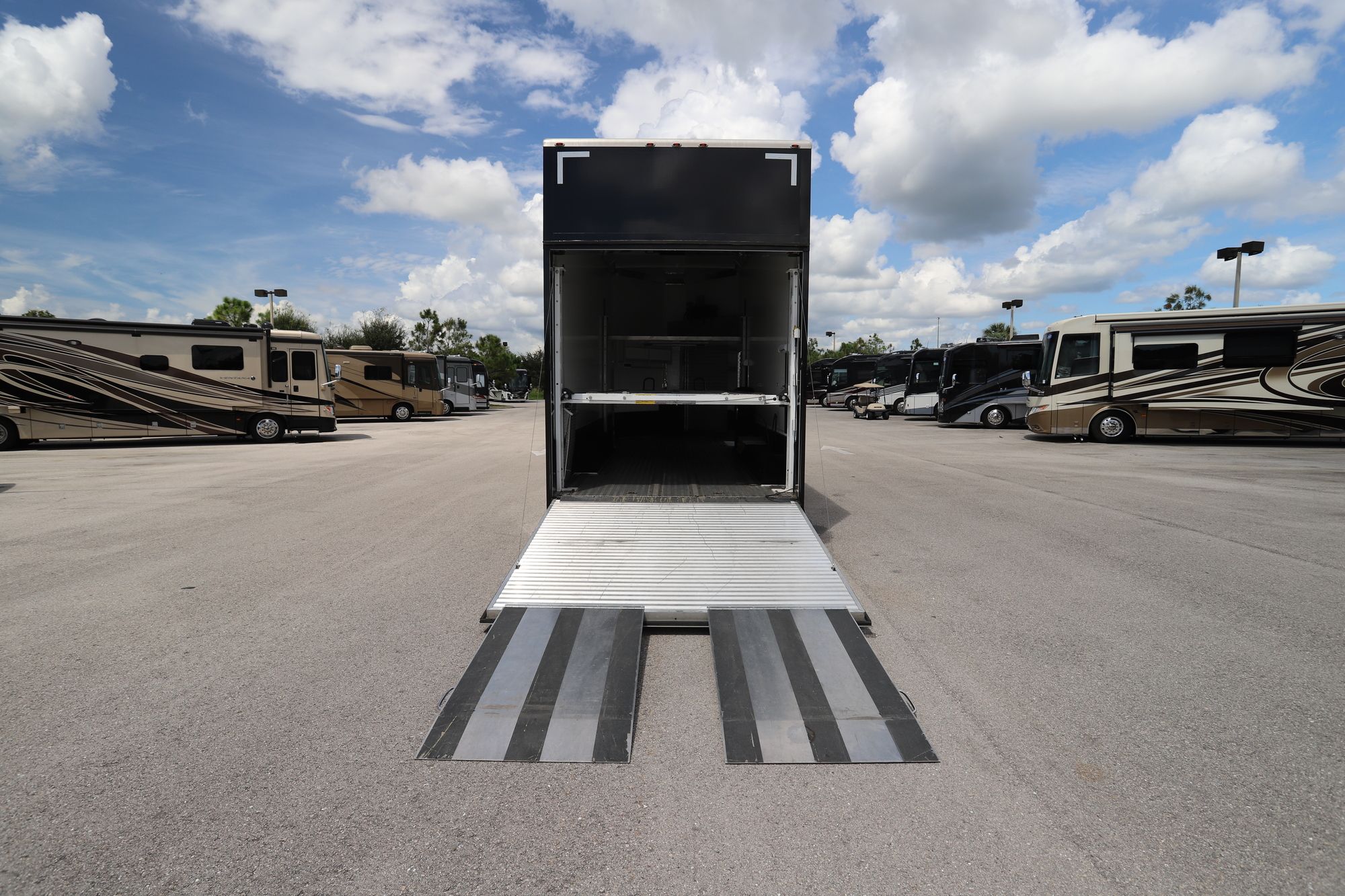 Used 2015 Renegade Rv Stacker 25 V NOSE Co  For Sale