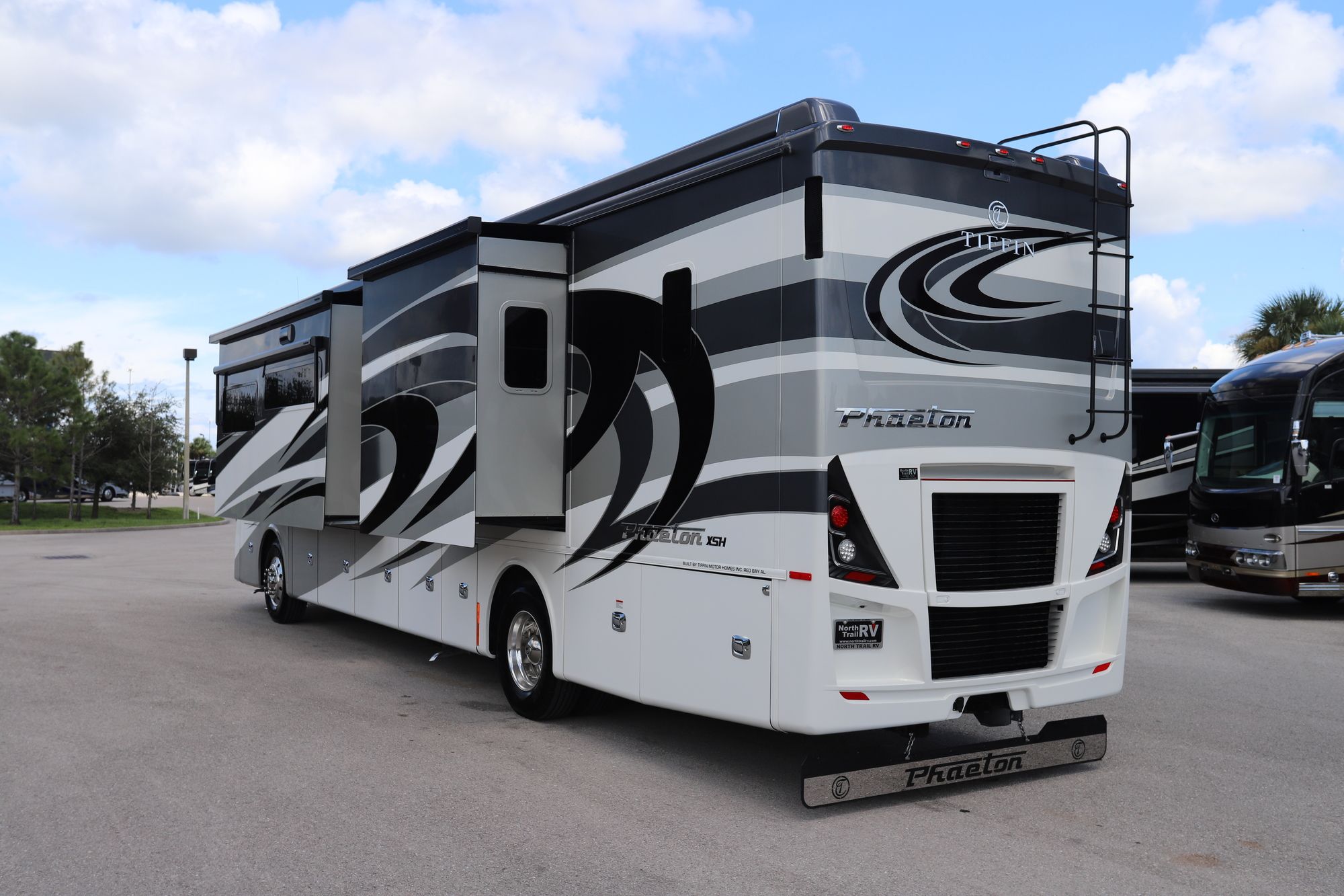 New 2021 Tiffin Motor Homes Phaeton 40IH Class A  For Sale