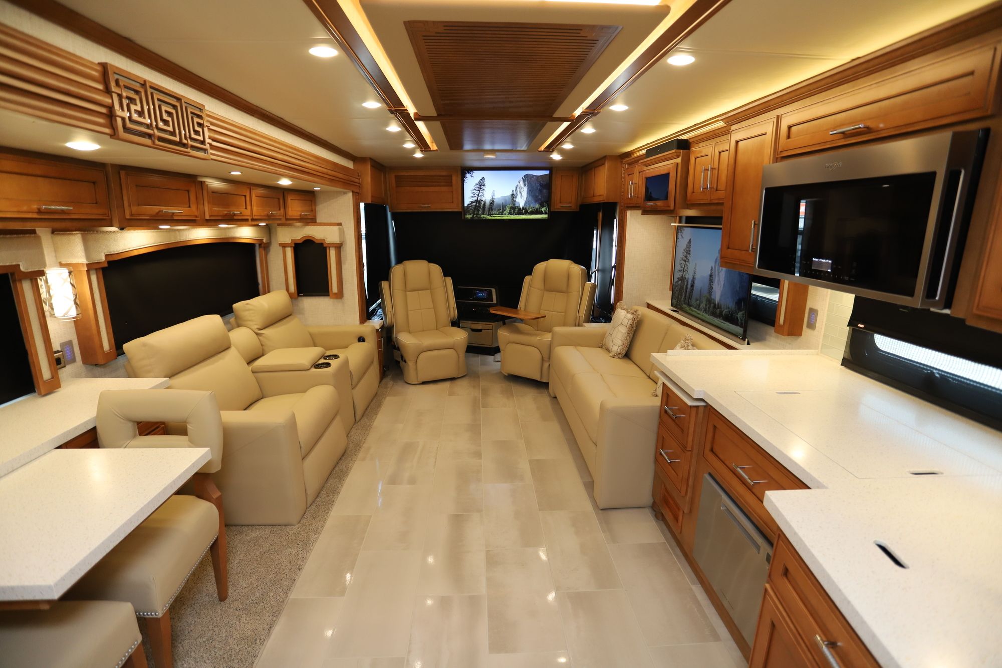 New 2021 Newmar Ventana 4369 Class A  For Sale