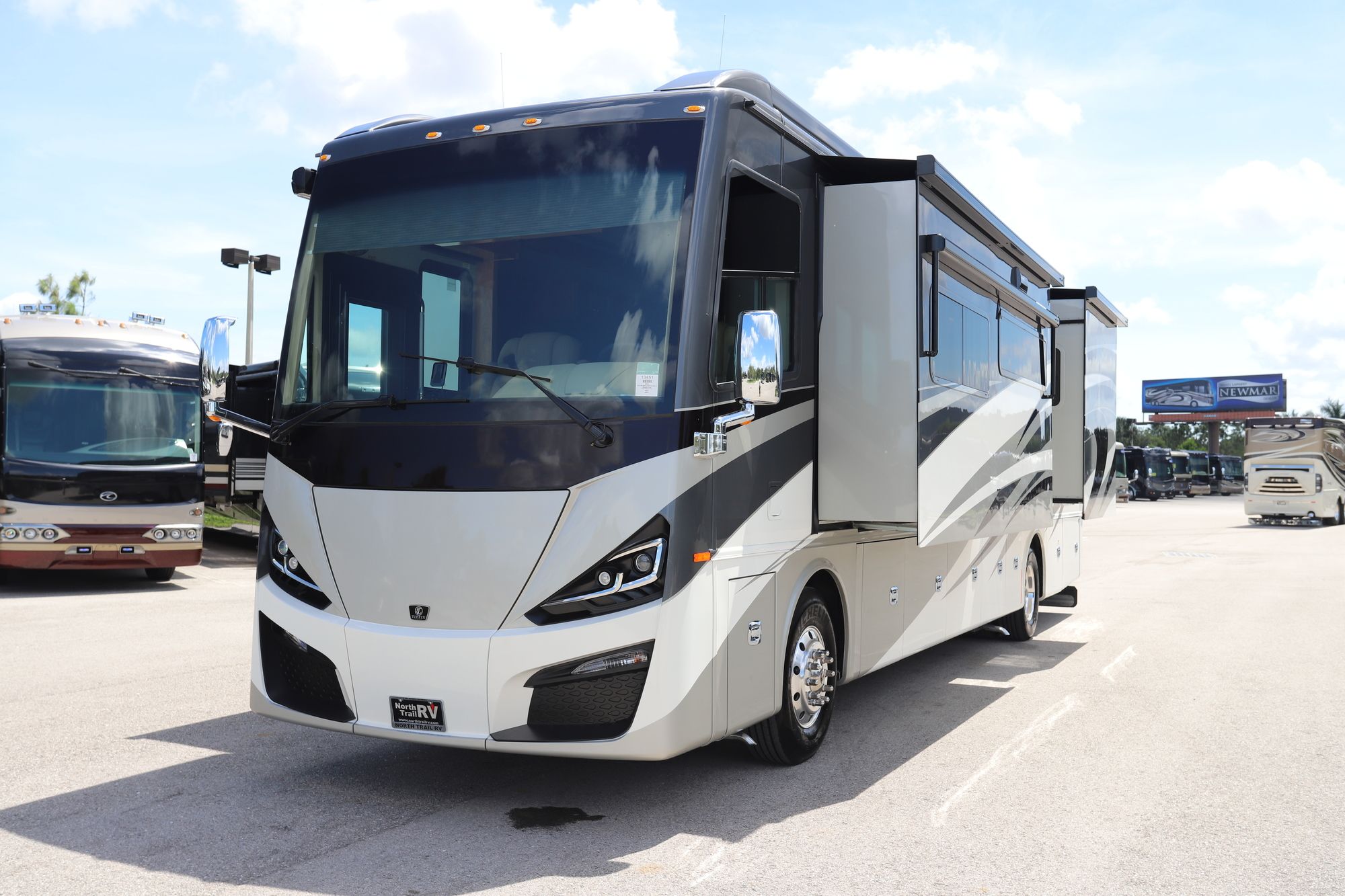 New 2021 Tiffin Motor Homes Phaeton 40IH Class A  For Sale