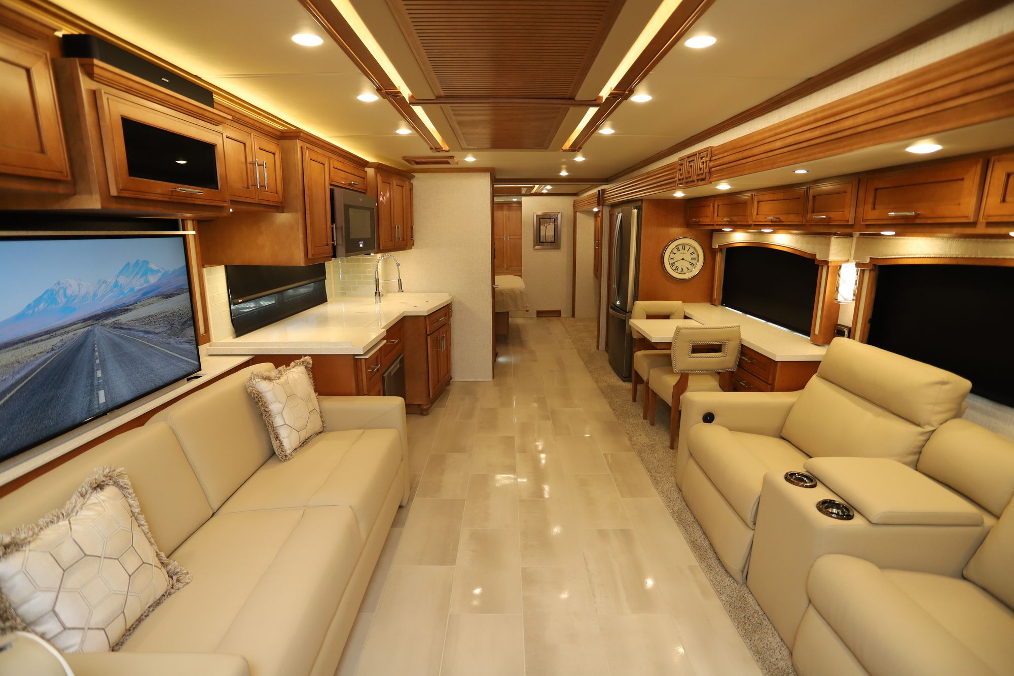 New 2021 Newmar Ventana 4369 Class A  For Sale