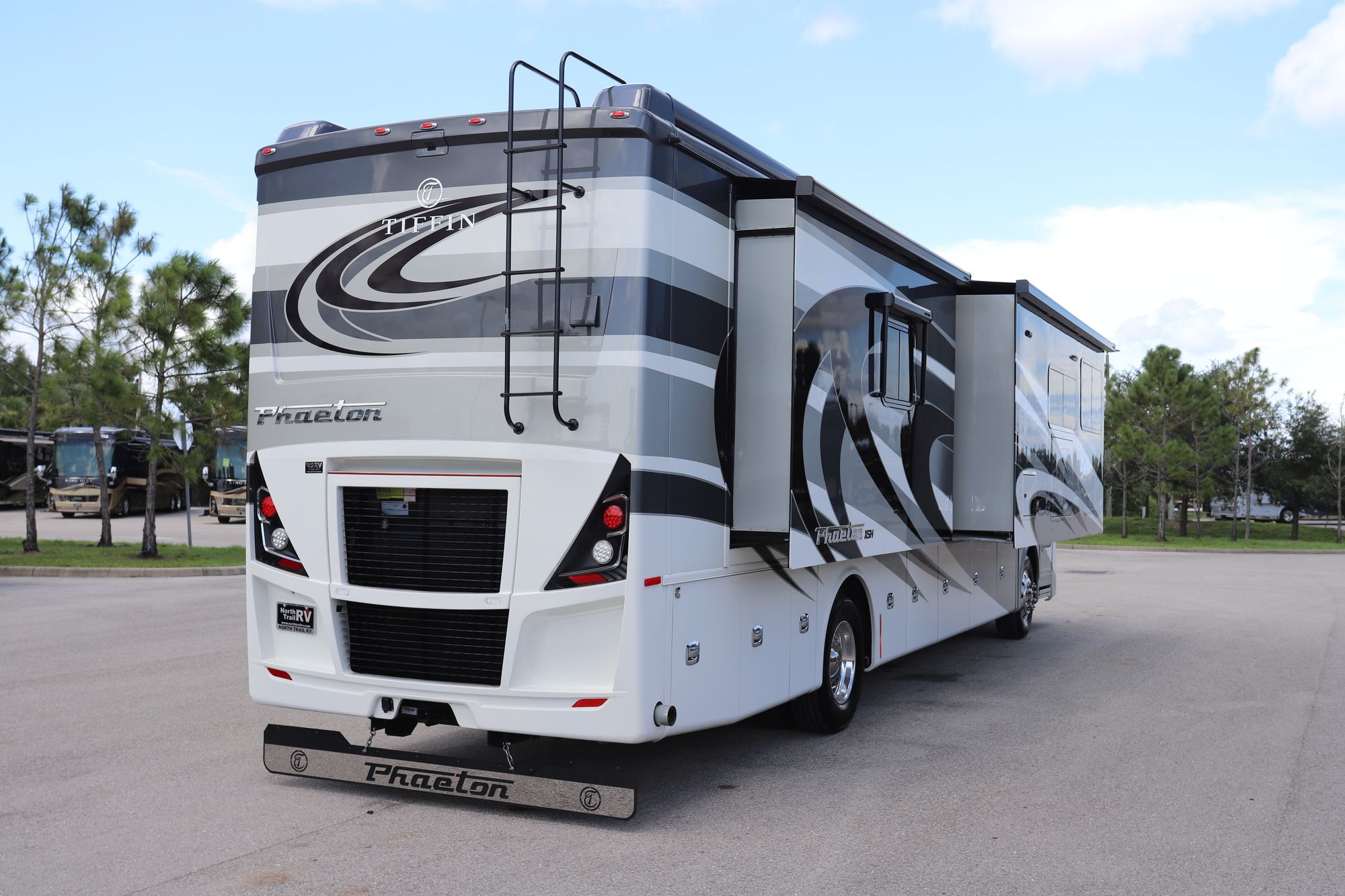 New 2021 Tiffin Motor Homes Phaeton 40IH Class A  For Sale