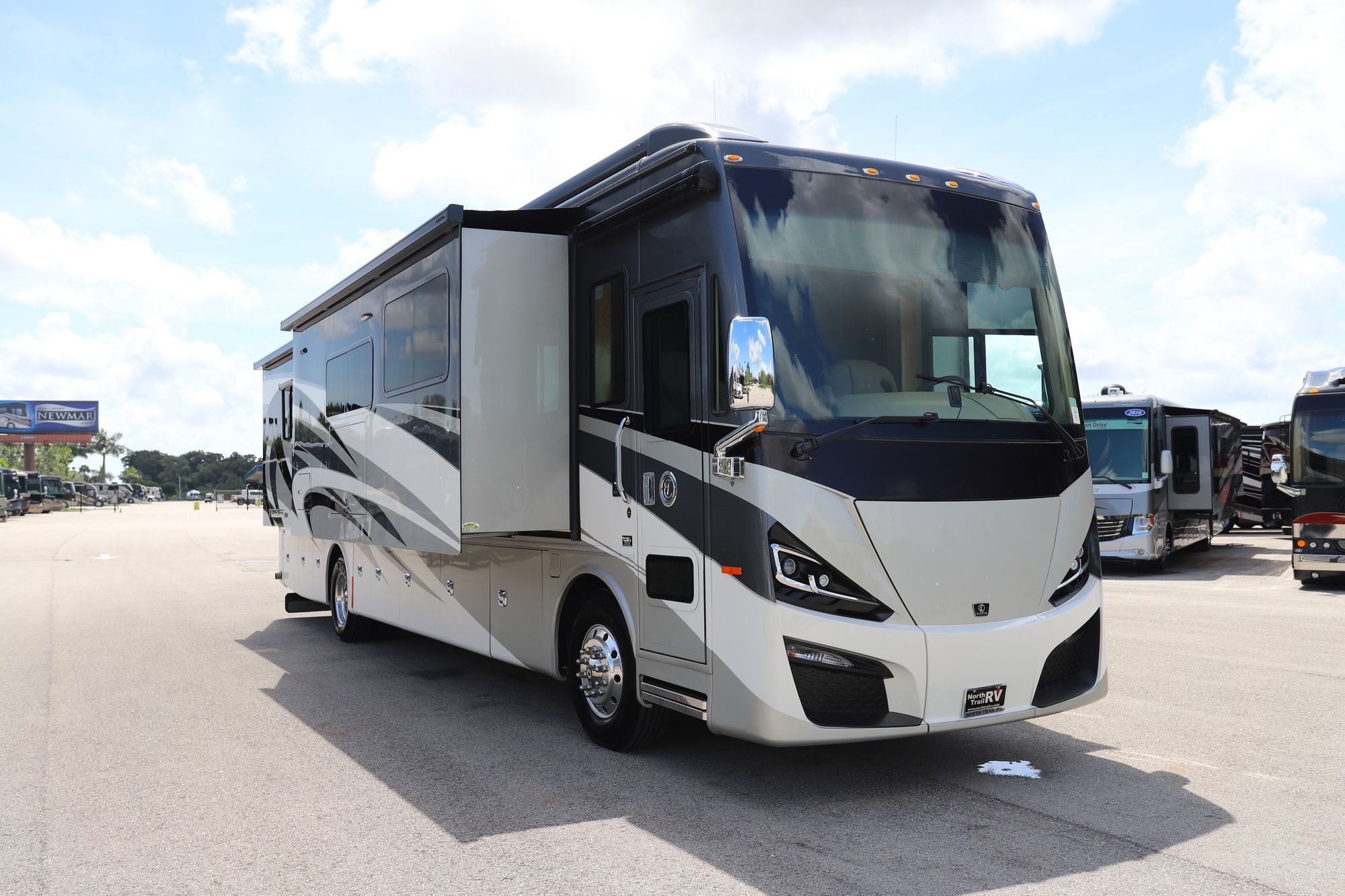 New 2021 Tiffin Motor Homes Phaeton 40IH Class A  For Sale