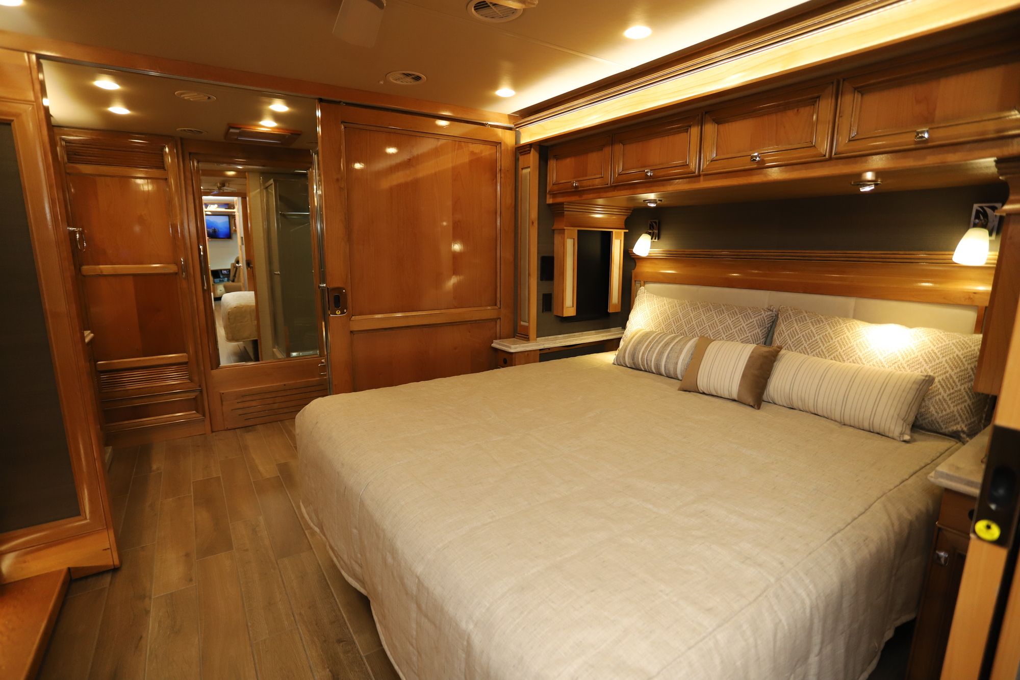 New 2021 Tiffin Motor Homes Phaeton 40IH Class A  For Sale