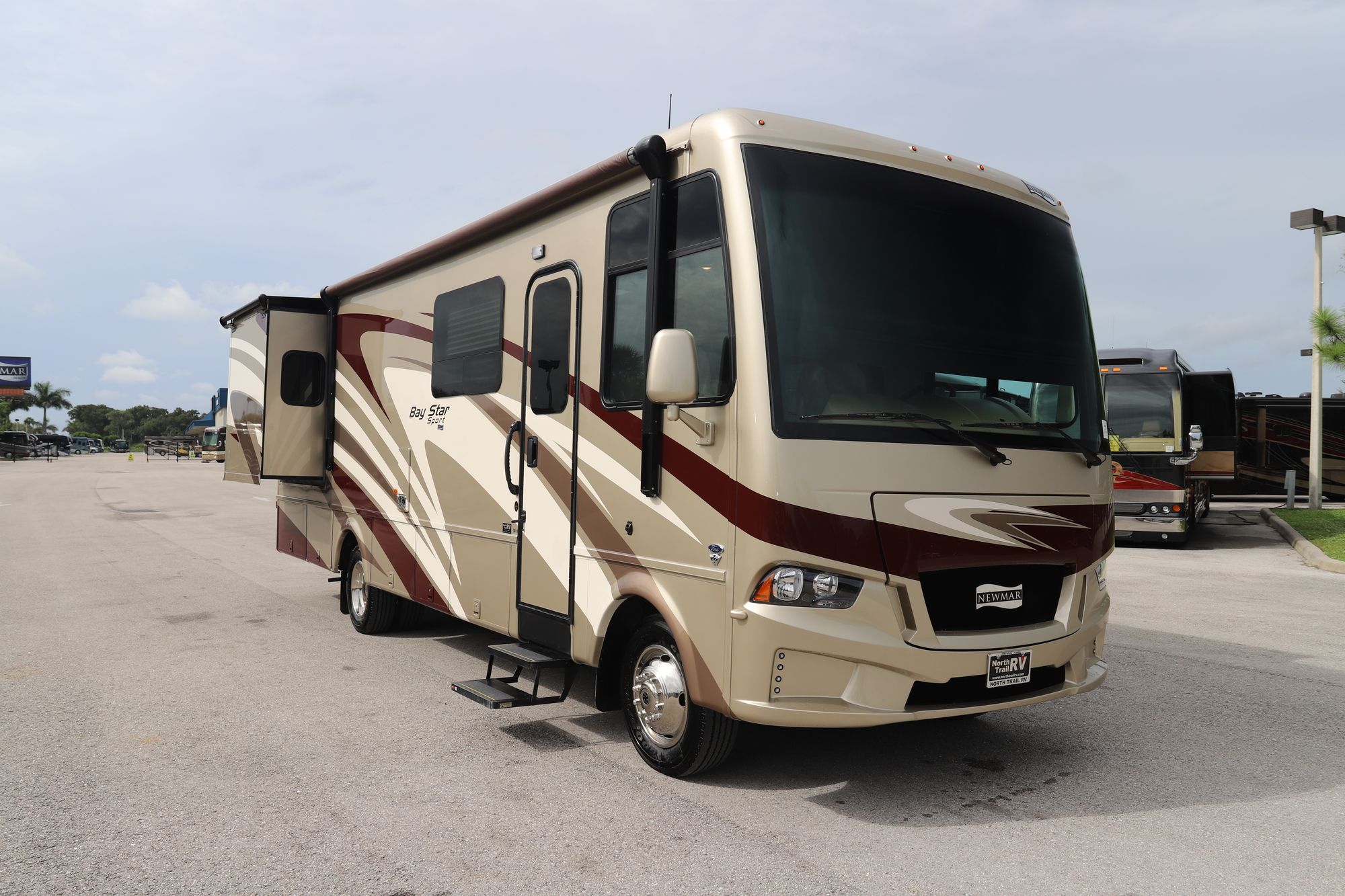 New 2021 Newmar Bay Star Sport 3014 Class A  For Sale