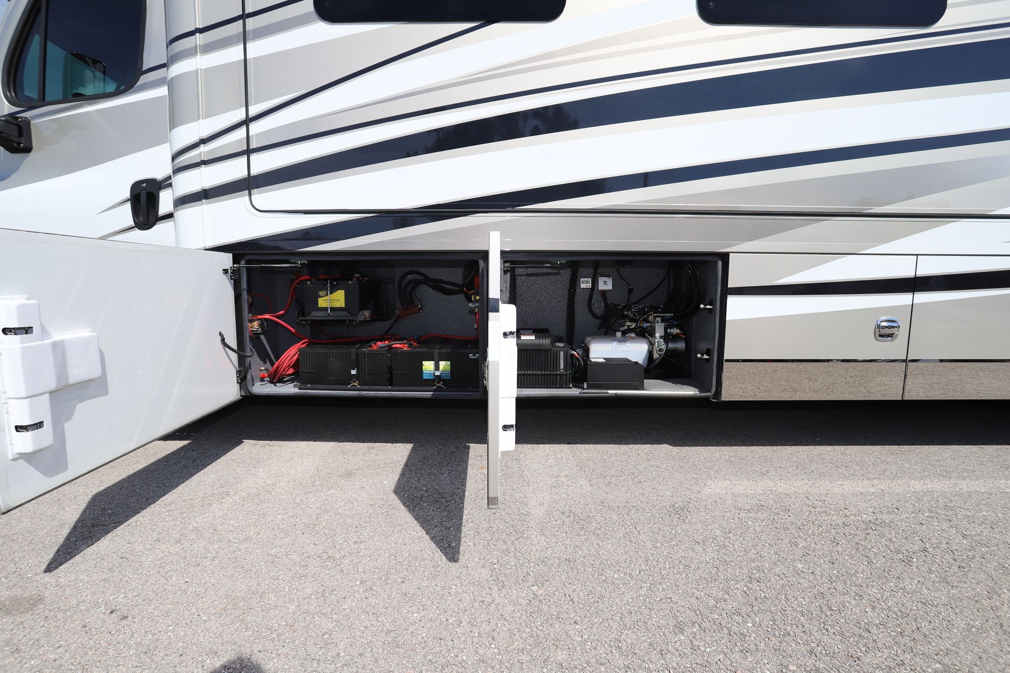 Used 2018 Renegade Rv Ikon 4534RX Super C  For Sale