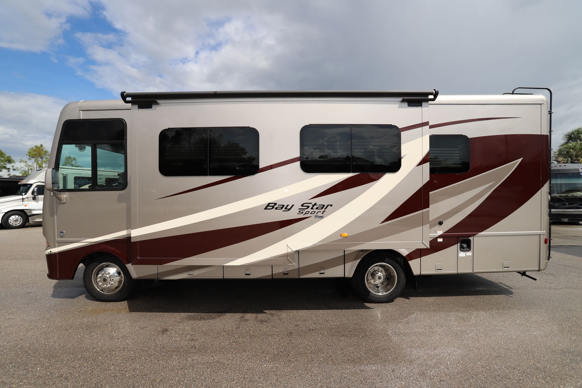 Used 2019 Newmar Bay Star Sport 2702 Class A  For Sale