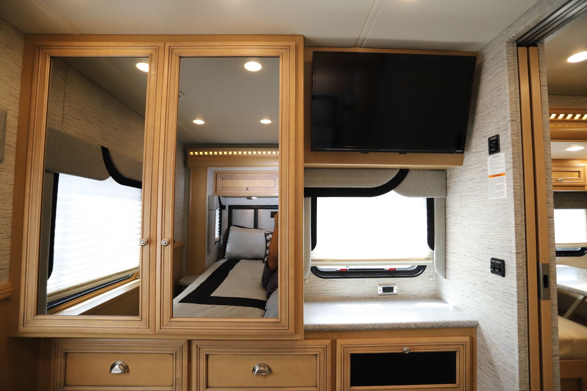 Used 2019 Newmar Bay Star Sport 2702 Class A  For Sale