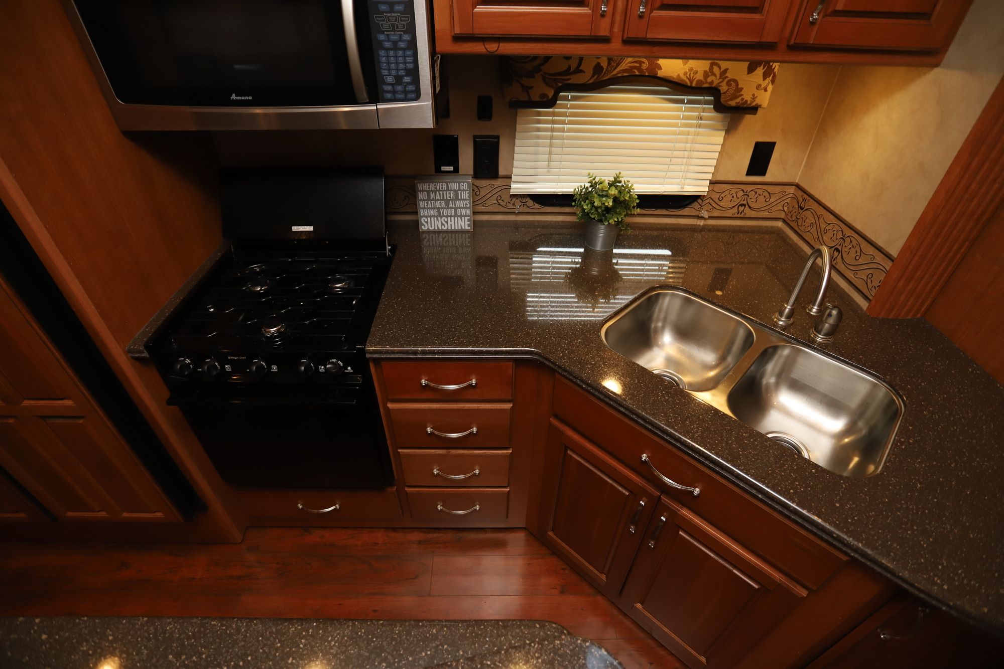 Used 2011 Carriage Cameo 37 Fifth Wheel  For Sale