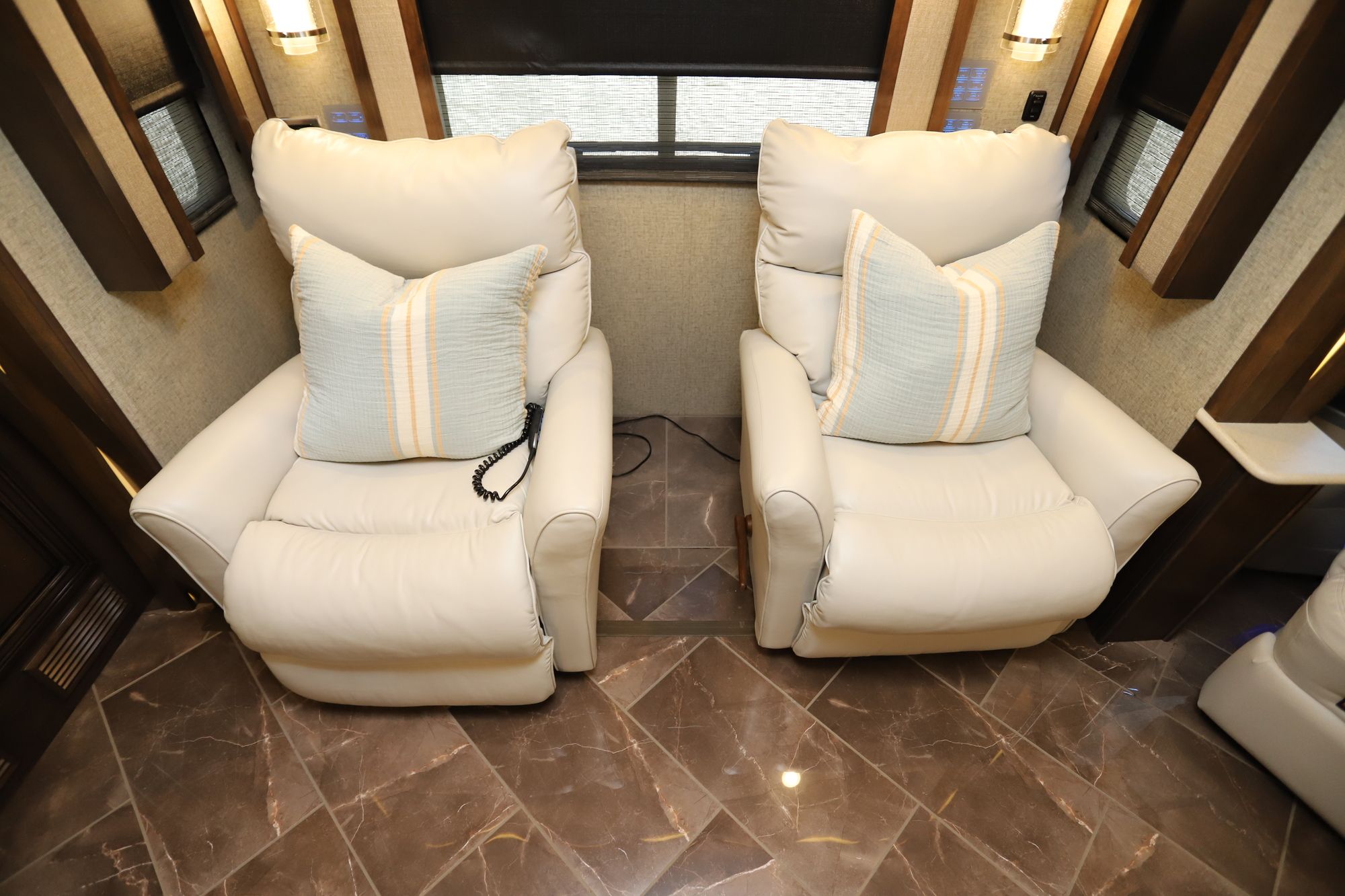 Used 2018 Newmar New Aire 3343 Class A  For Sale