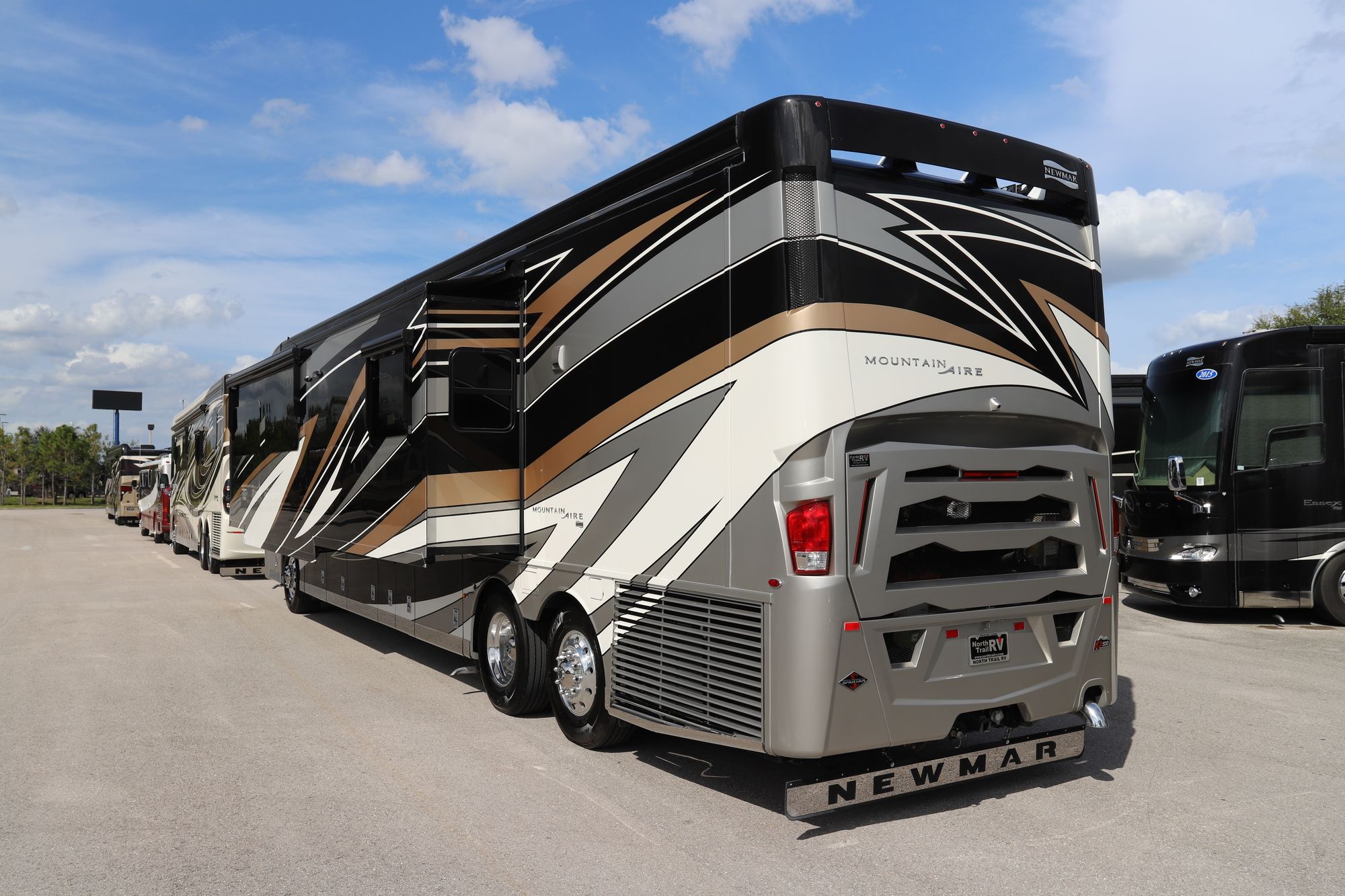 New 2021 Newmar Mountain Aire 4551 Class A  For Sale