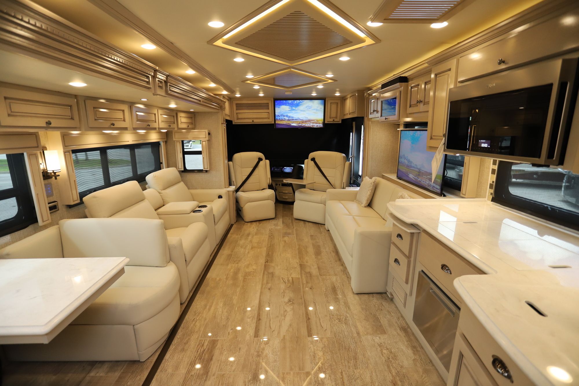 New 2021 Newmar Dutch Star 4369 Class A  For Sale