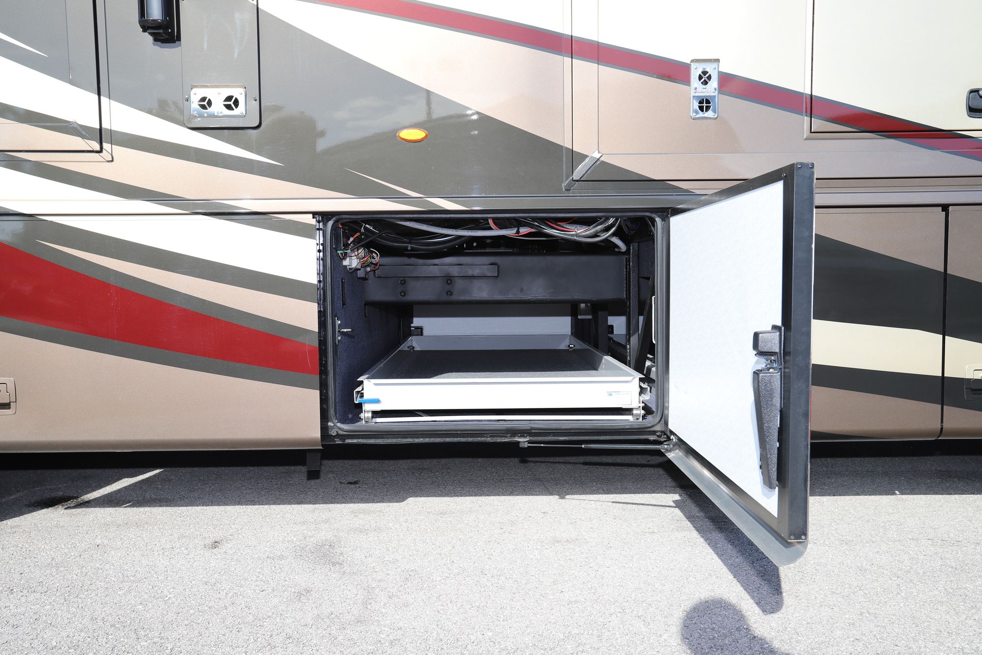 Used 2019 Newmar Ventana Le 4037 Class A  For Sale