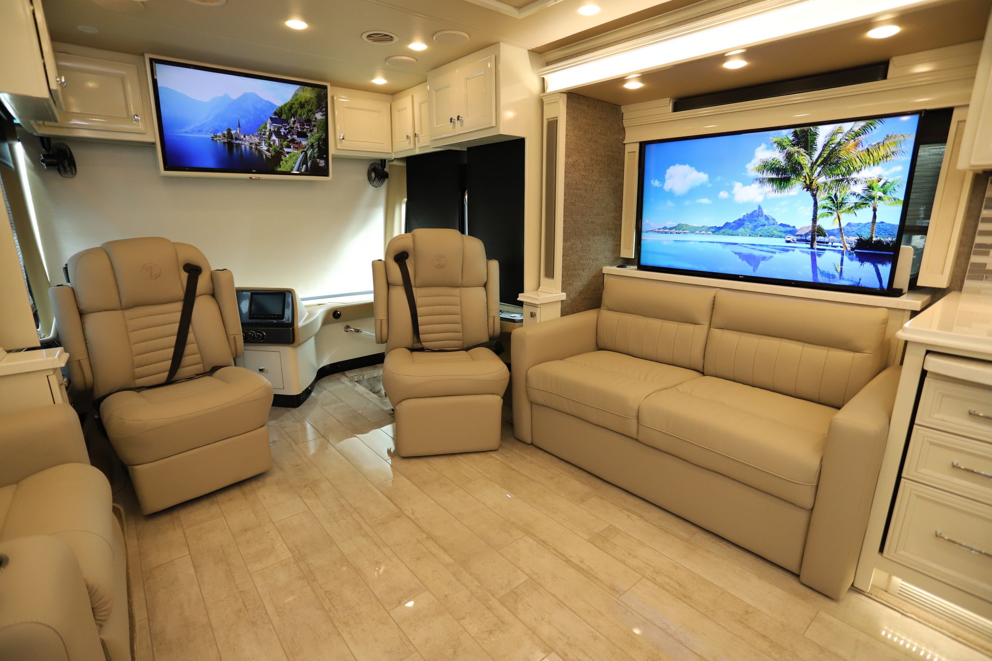 New 2021 Tiffin Motor Homes Phaeton 37BH Class A  For Sale