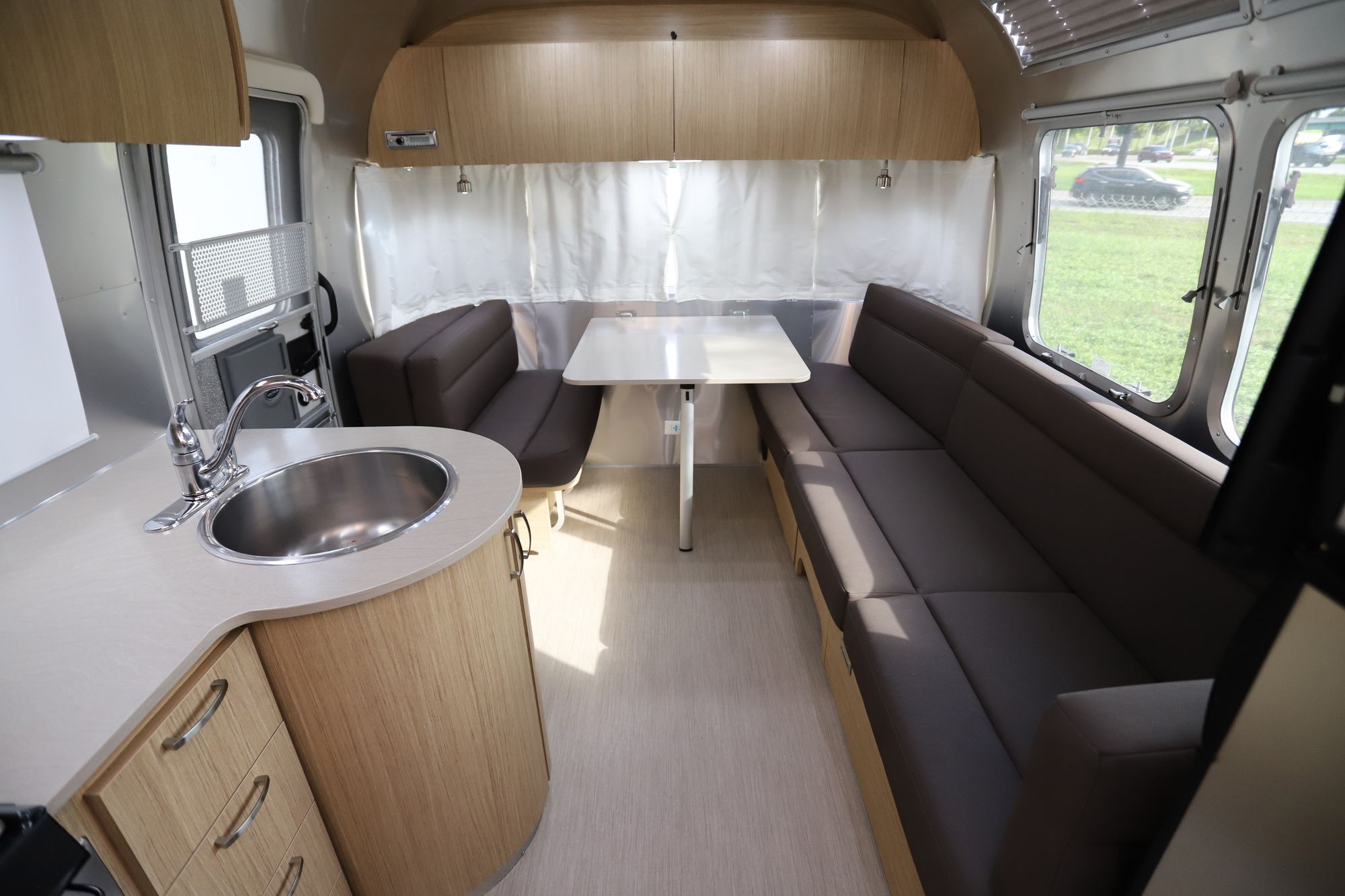 Used 2019 Airstream Flying Cloud 25FB Travel Trailer  For Sale