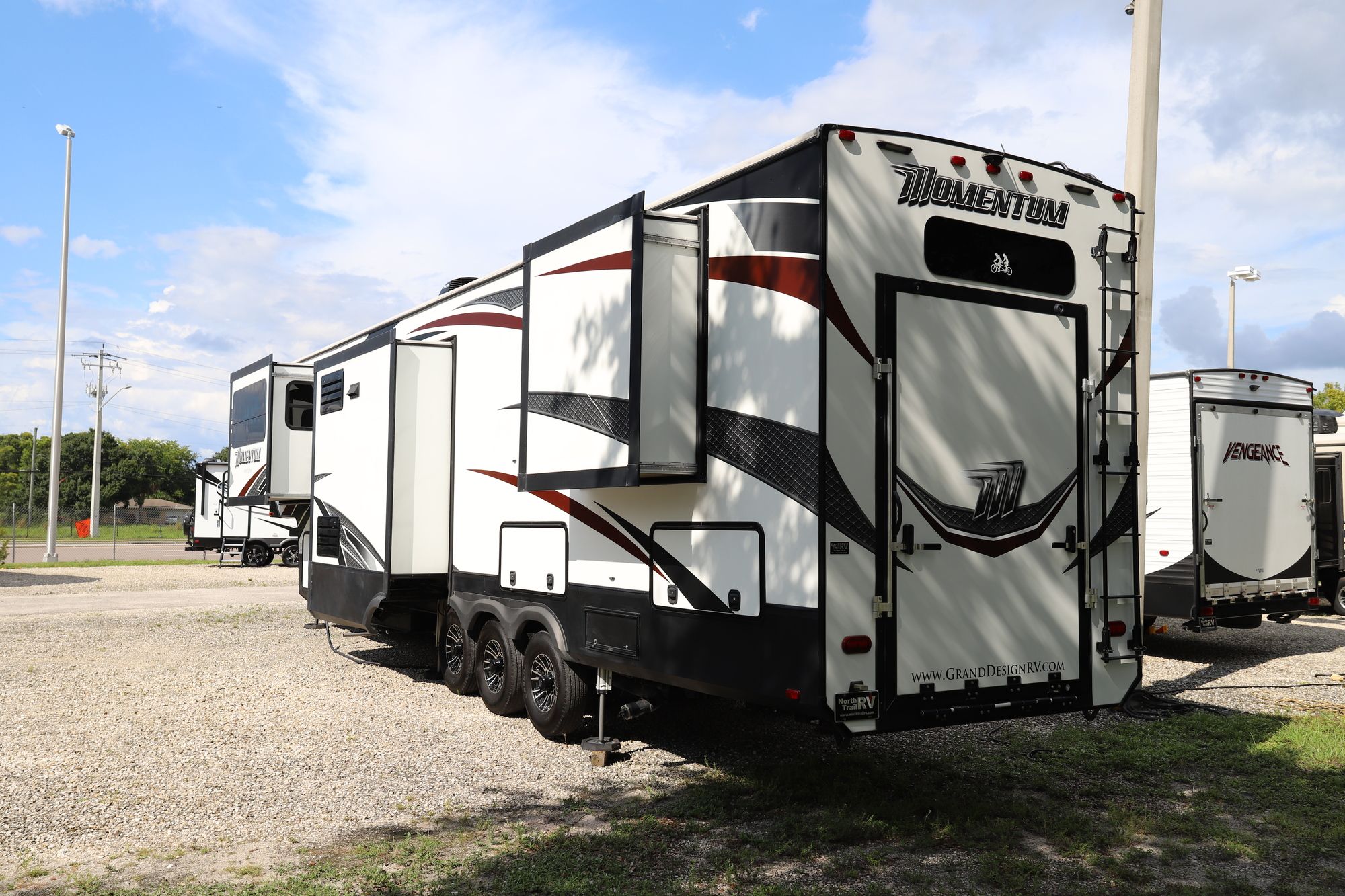 Used 2018 Grand Design Momentum 376 Fifth Wheel  For Sale