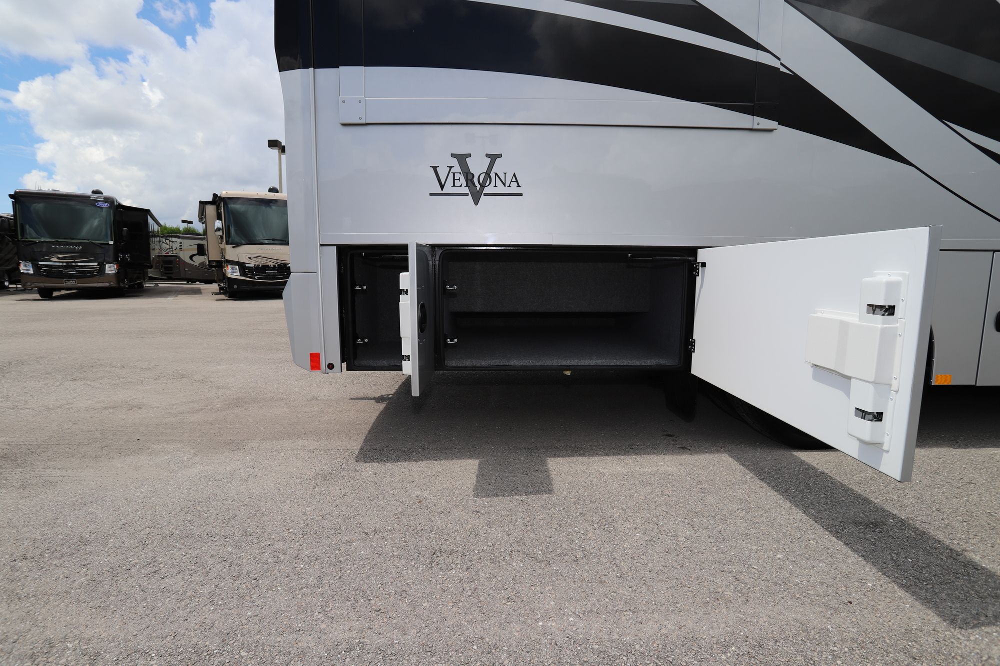 New 2021 Renegade Rv Verona 36VSB Super C  For Sale