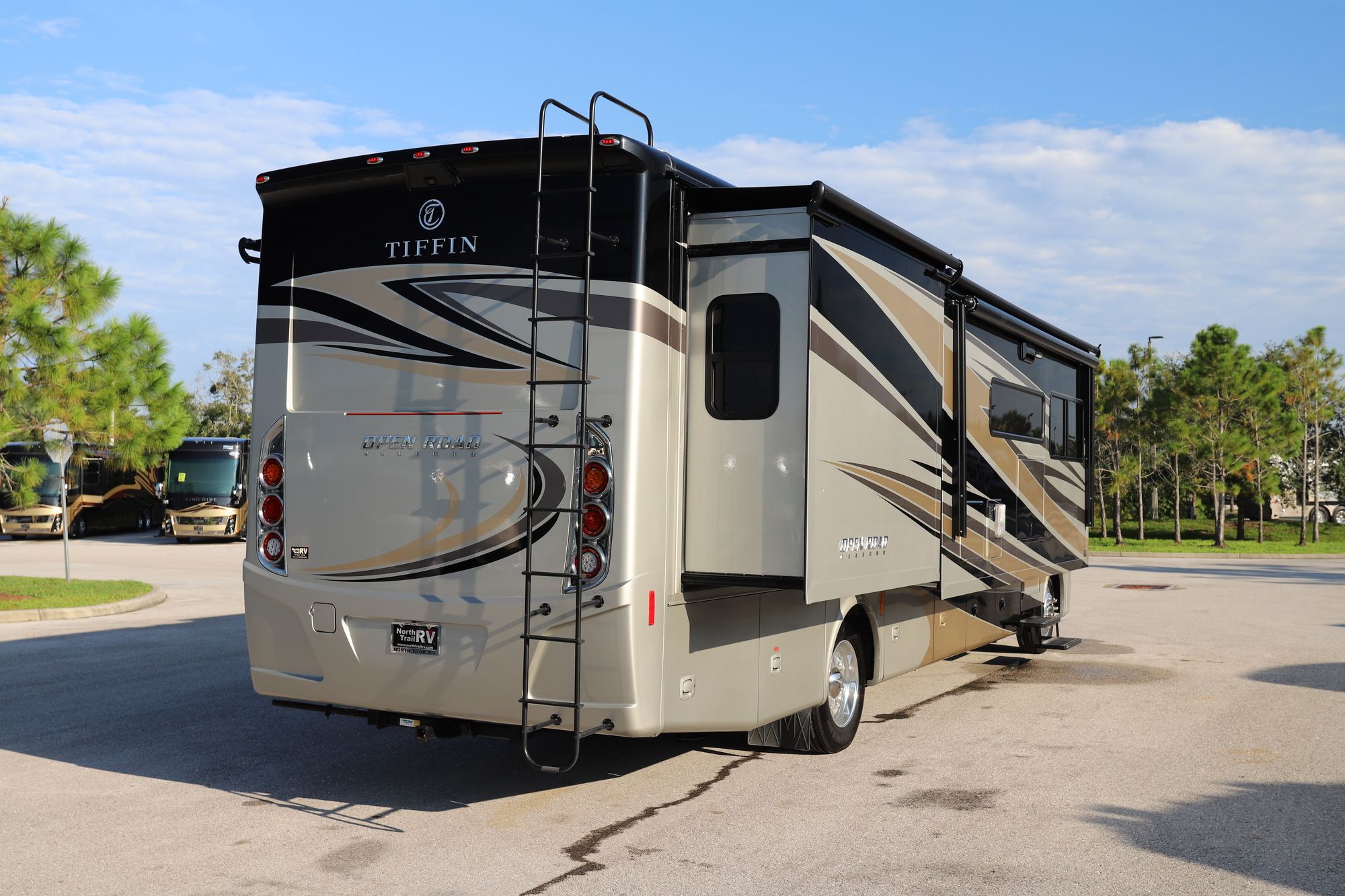 Used 2019 Tiffin Motor Homes Open Road 34PA Class A  For Sale