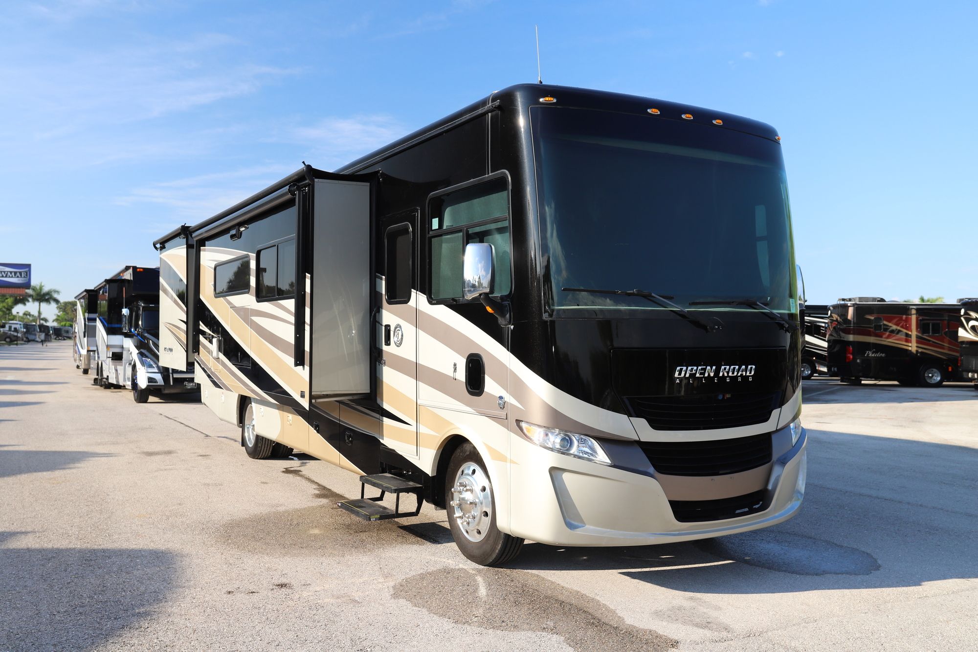 Used 2019 Tiffin Motor Homes Open Road 34PA Class A  For Sale