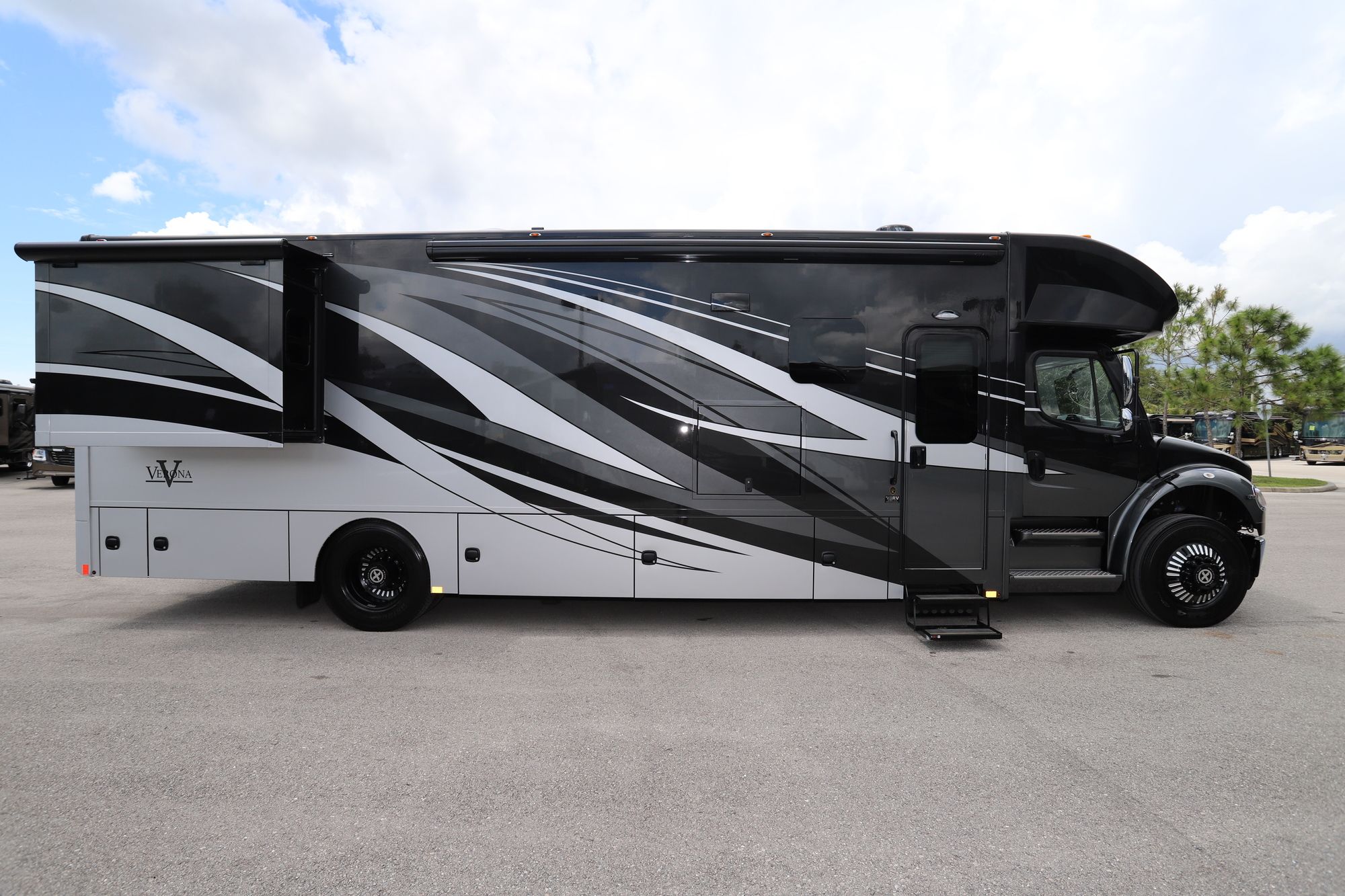 New 2021 Renegade Rv Verona 36VSB Super C  For Sale