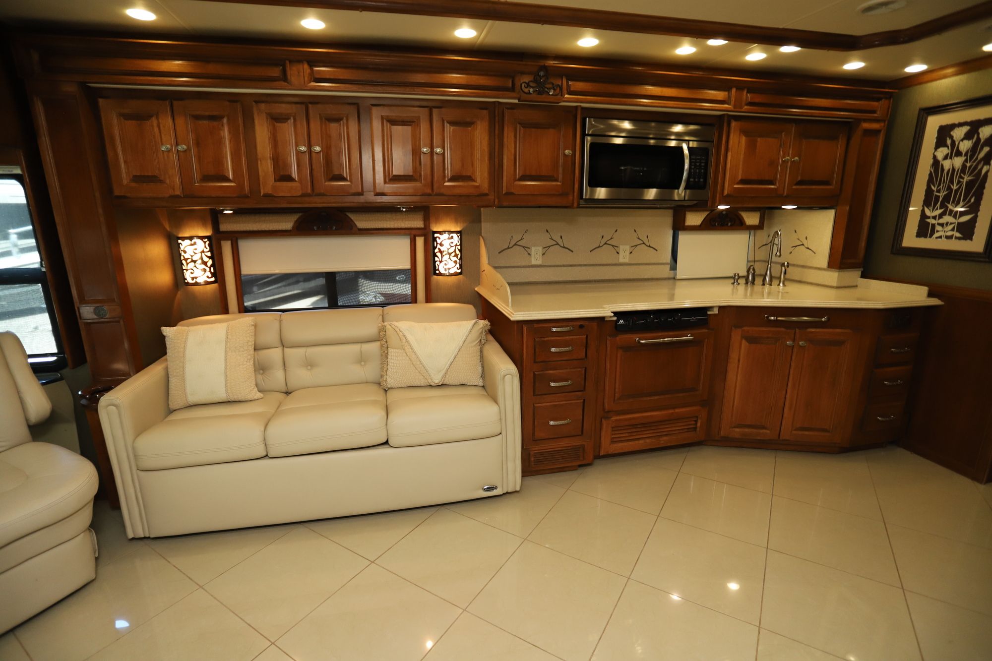 Used 2013 Tiffin Motor Homes Phaeton 40QBH Class A  For Sale