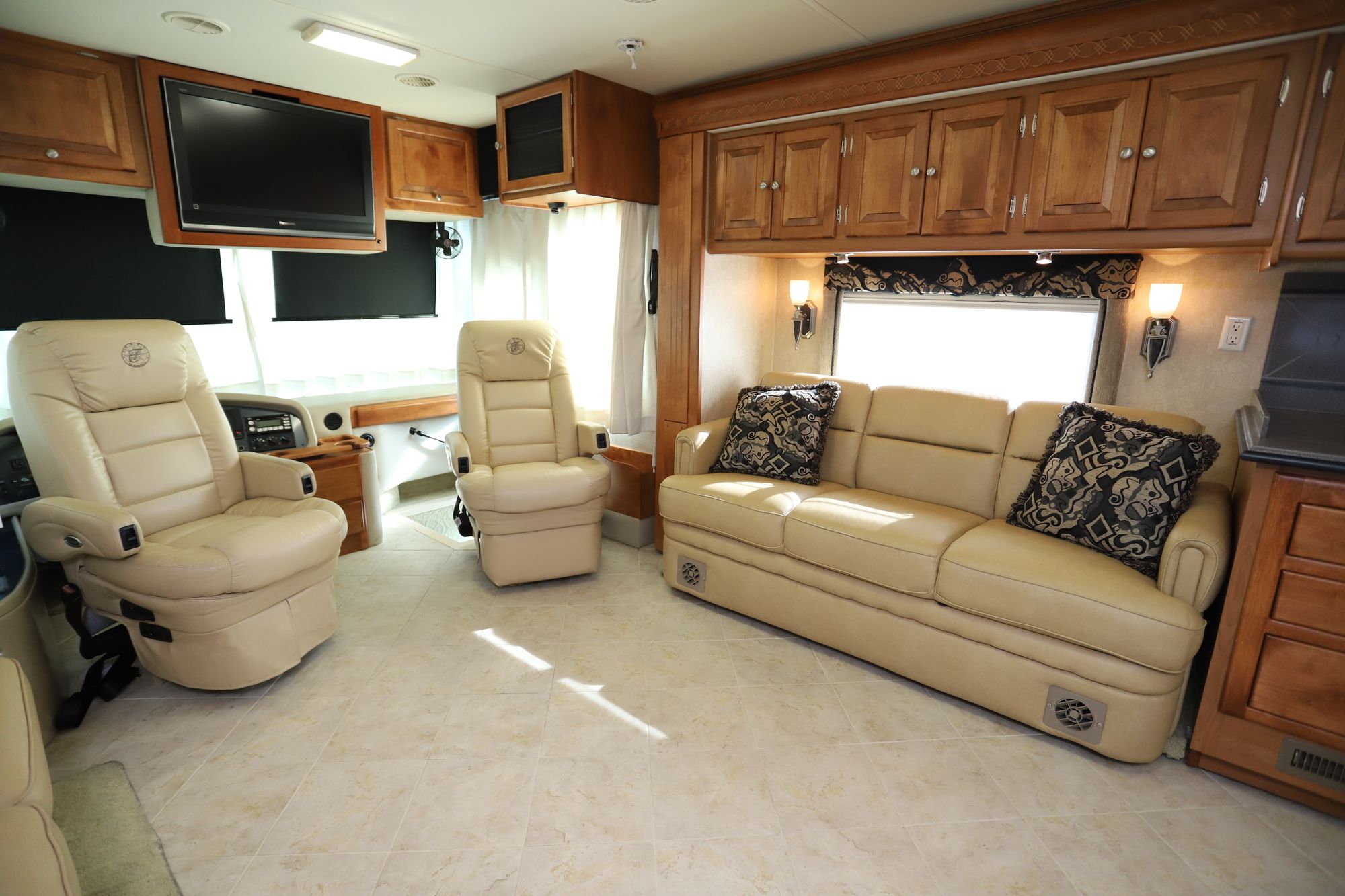 Used 2007 Tiffin Motor Homes Phaeton 40QDH Class A  For Sale