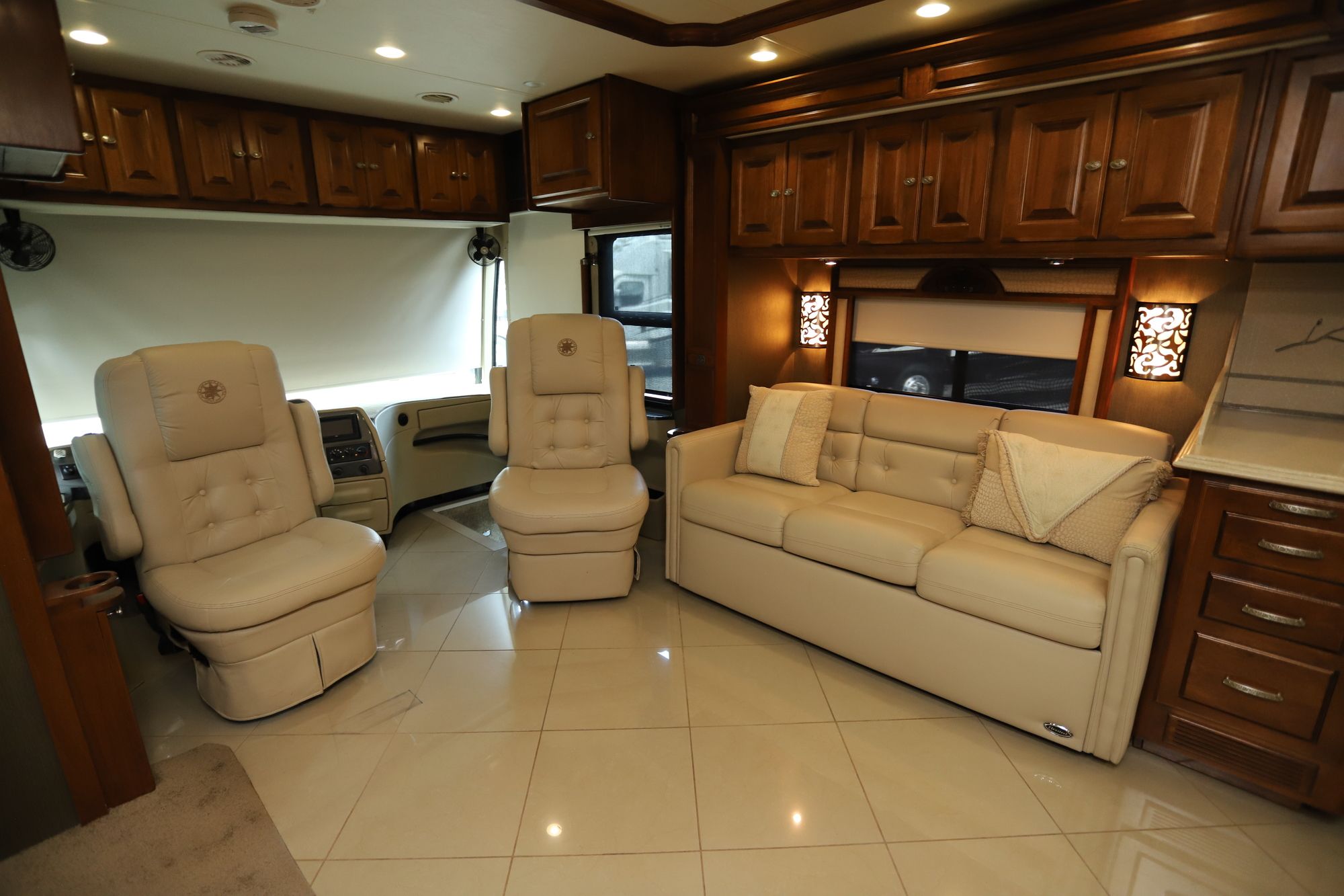 Used 2013 Tiffin Motor Homes Phaeton 40QBH Class A  For Sale