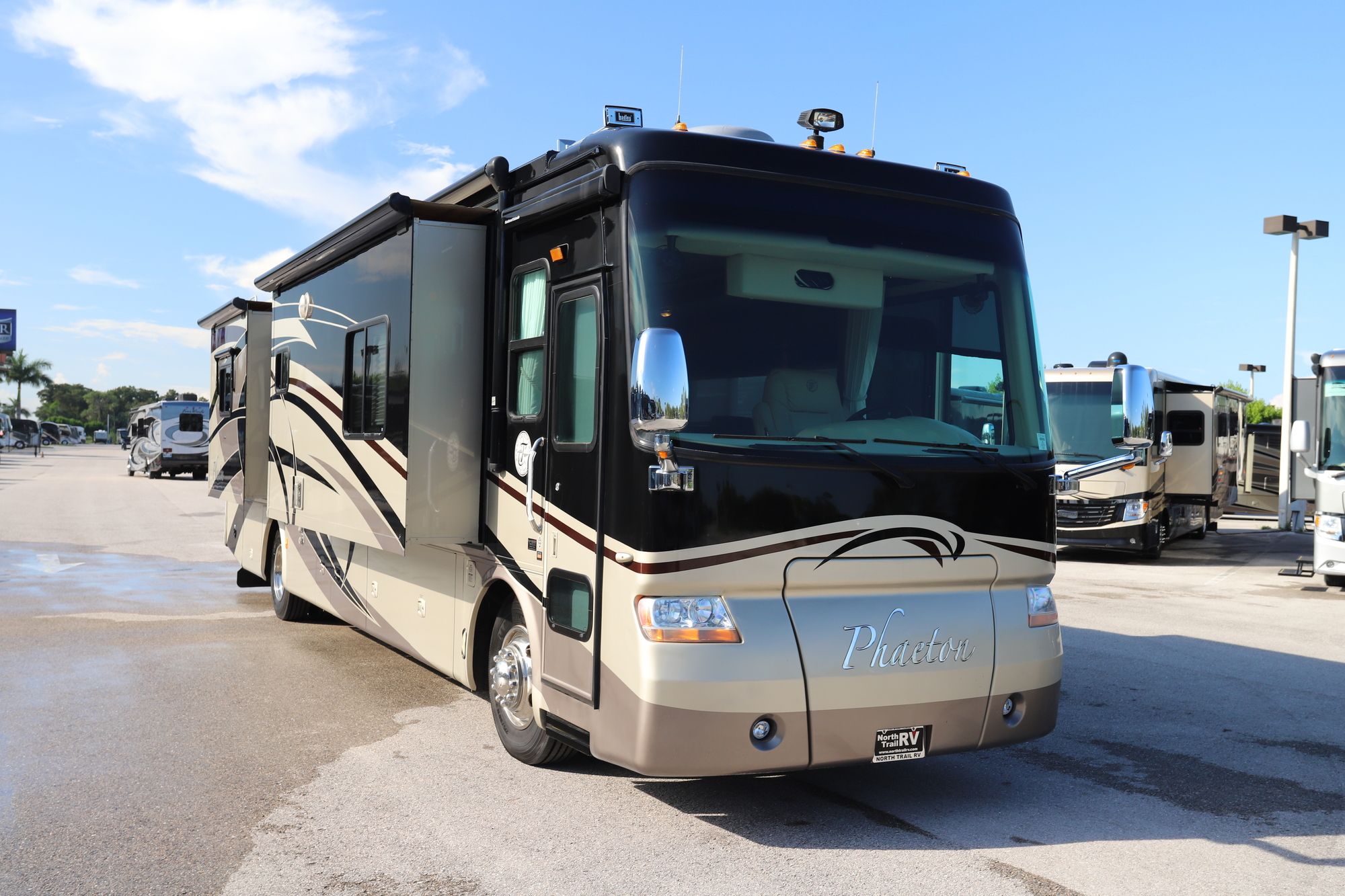 Used 2007 Tiffin Motor Homes Phaeton 40QDH Class A  For Sale