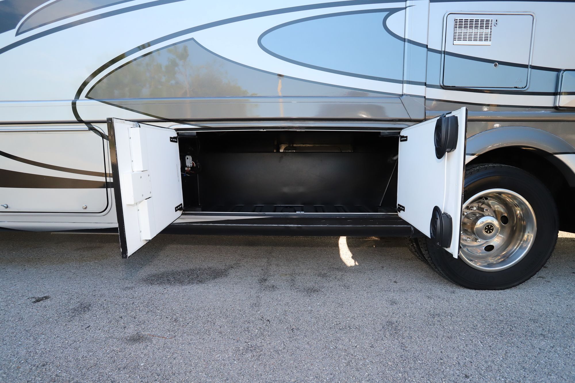 Used 2017 Thor Fourwinds 35SM Class C  For Sale