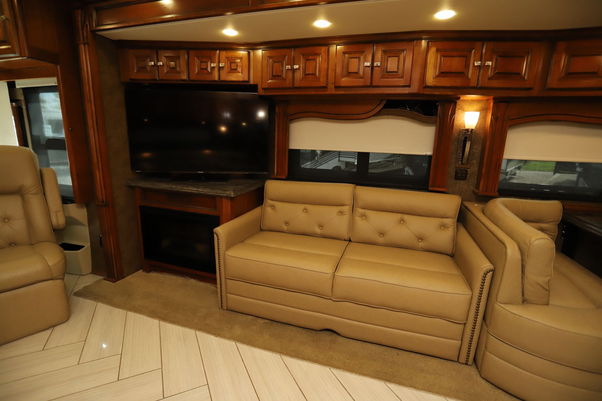 Used 2014 Tiffin Motor Homes Allegro Bus 45LP Class A  For Sale