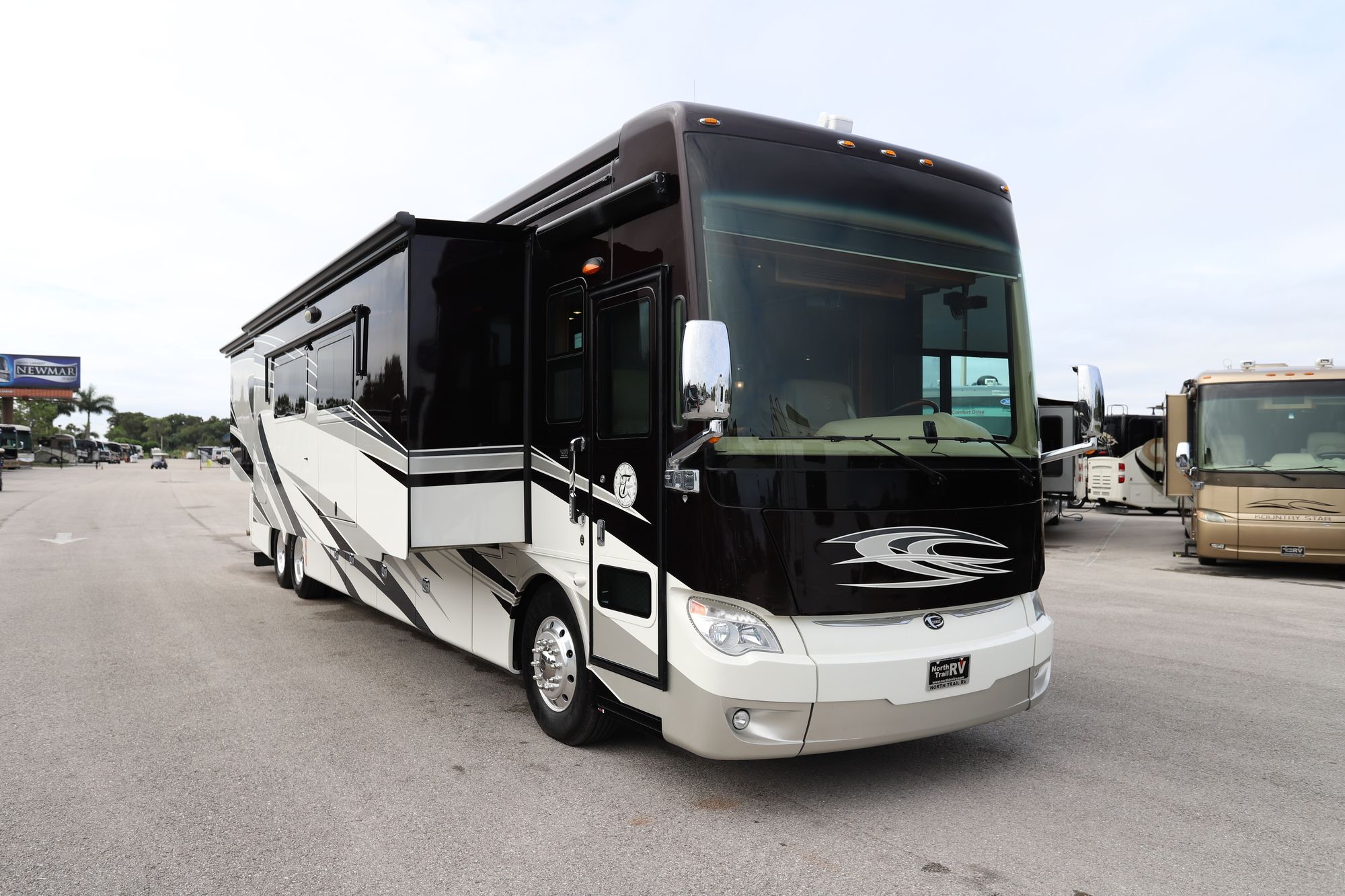 Used 2014 Tiffin Motor Homes Allegro Bus 45LP Class A  For Sale