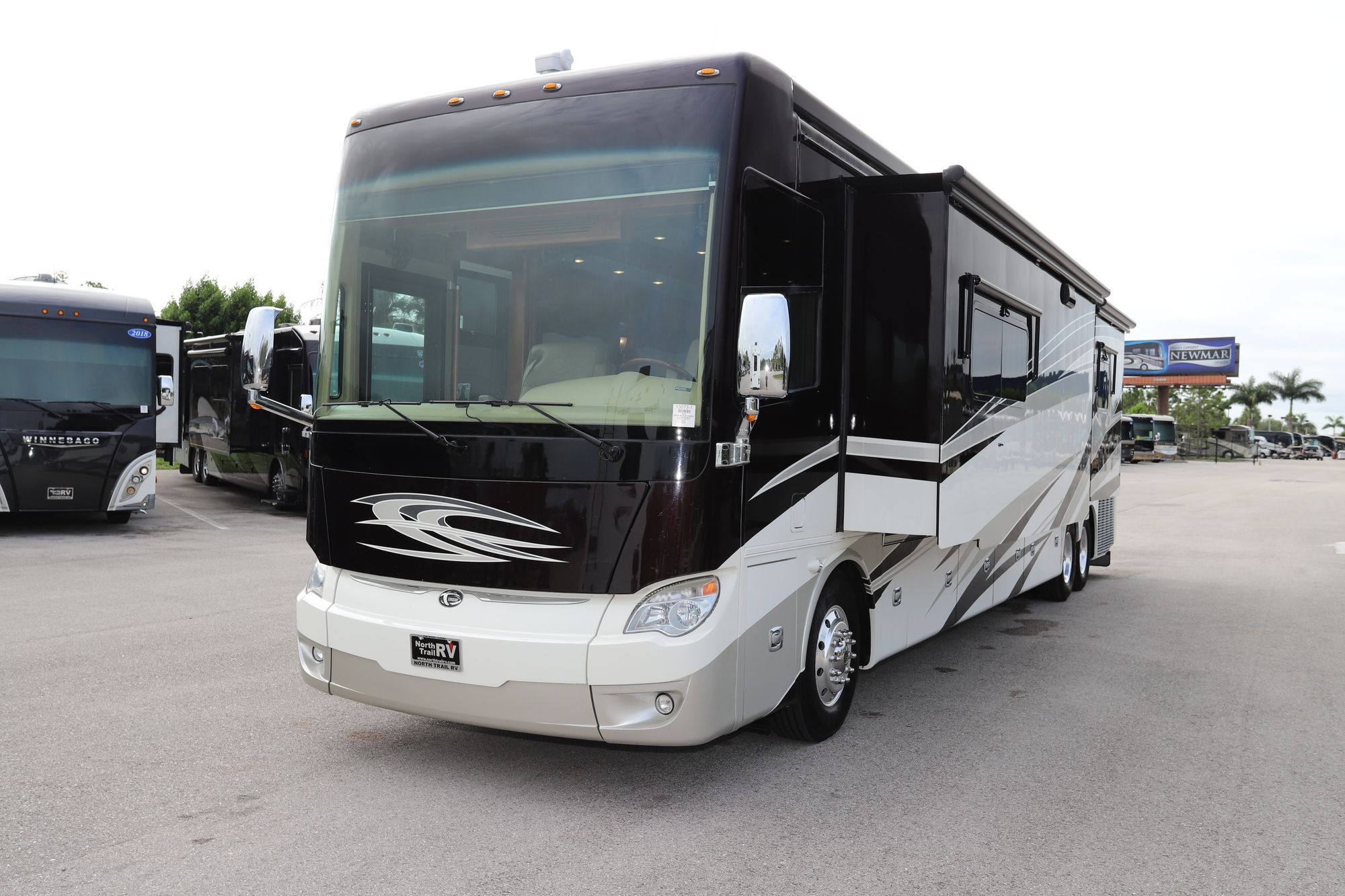 Used 2014 Tiffin Motor Homes Allegro Bus 45LP Class A  For Sale