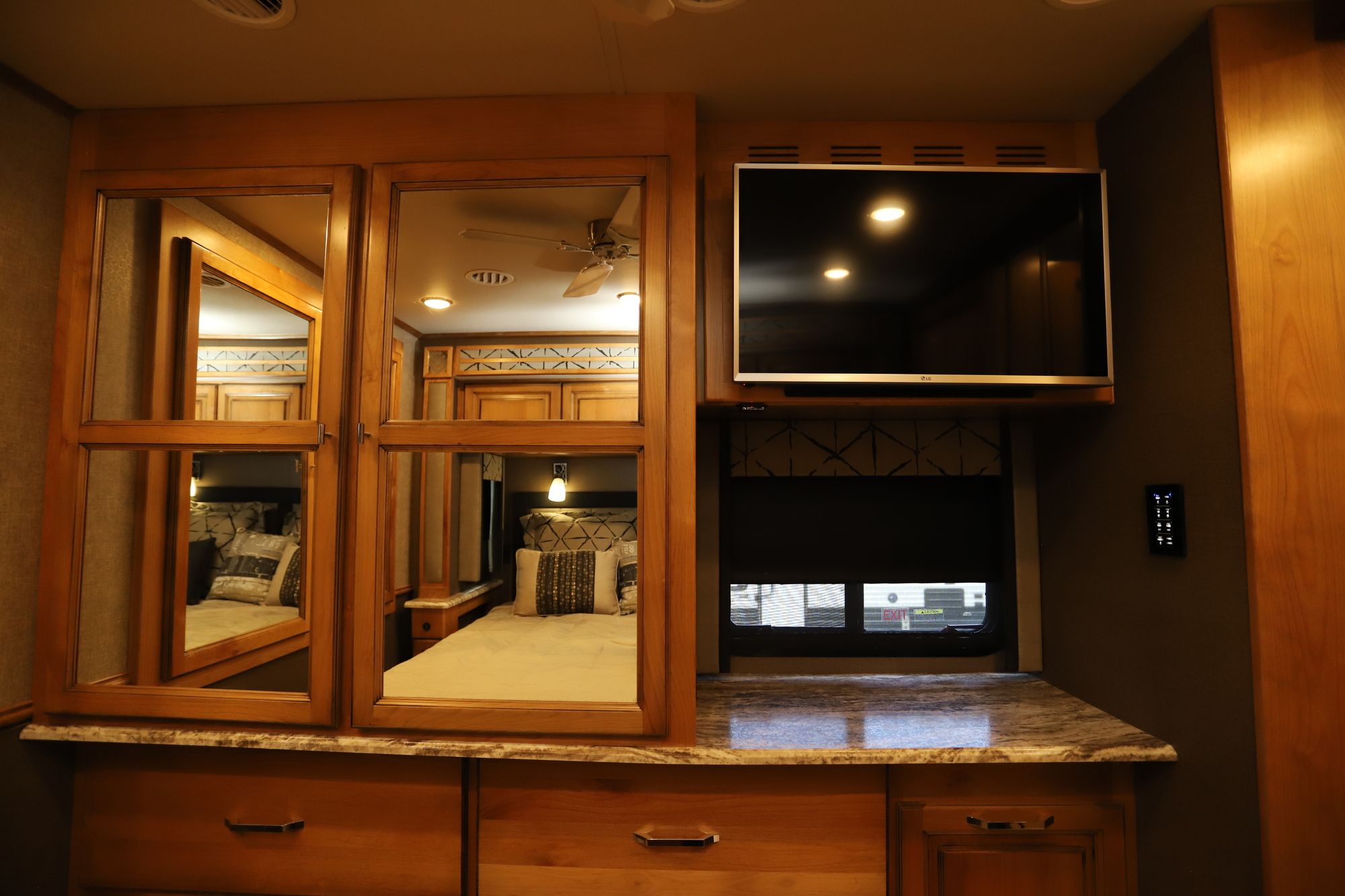 Used 2019 Tiffin Motor Homes Allegro 32SA Class A  For Sale