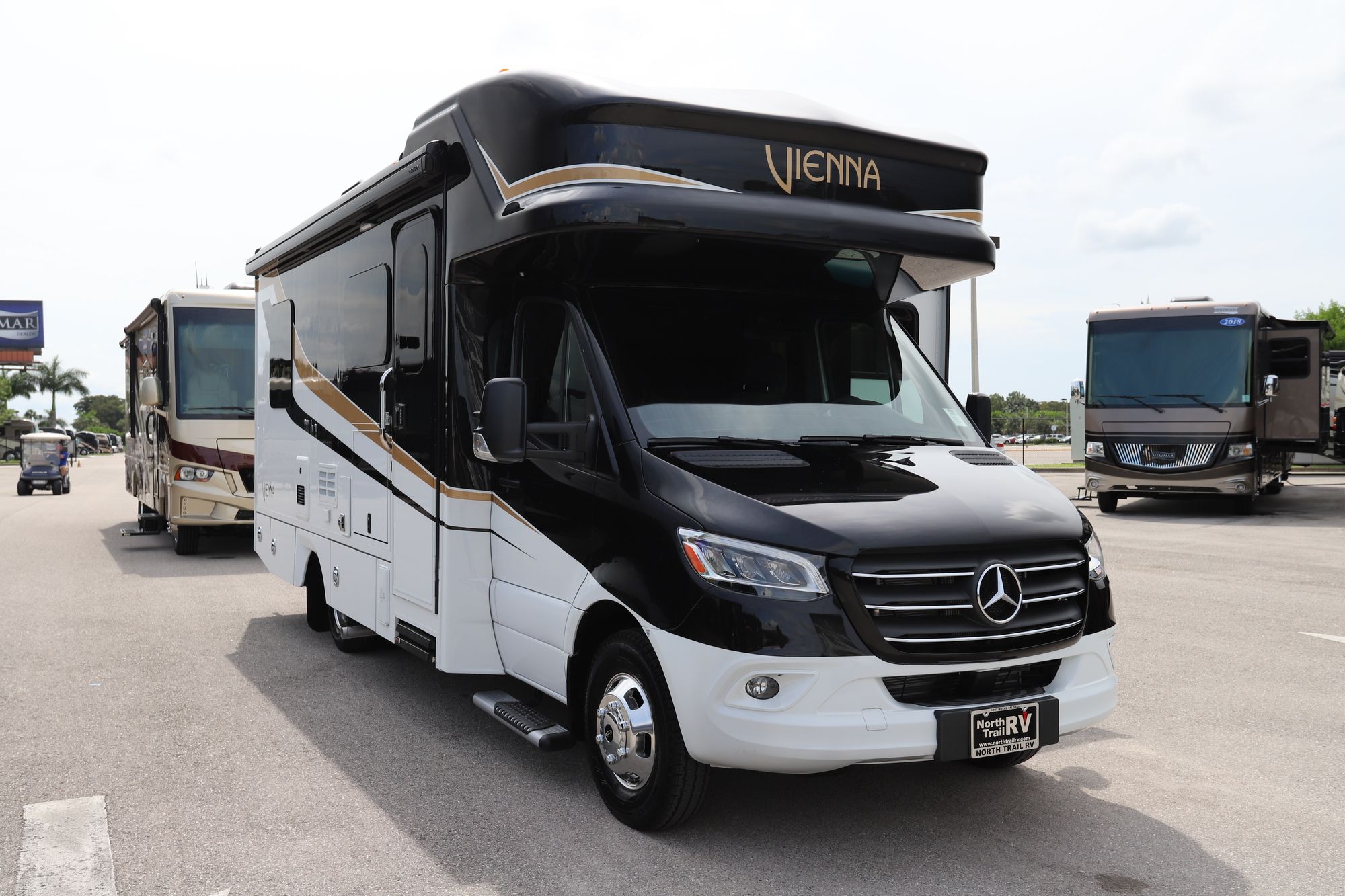 New 2021 Renegade Rv Vienna 25-V-FWC Class C  For Sale