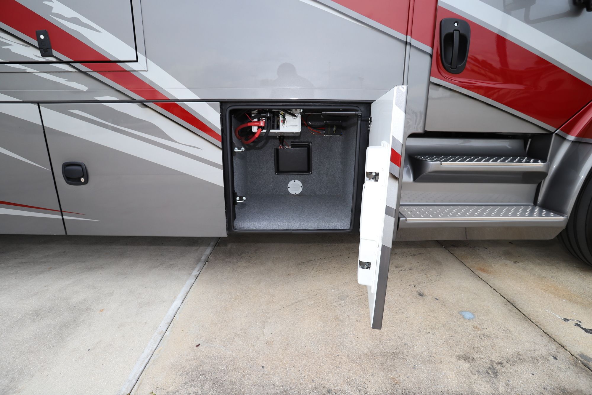 Used 2021 Renegade Rv Valencia 35 MB Super C  For Sale