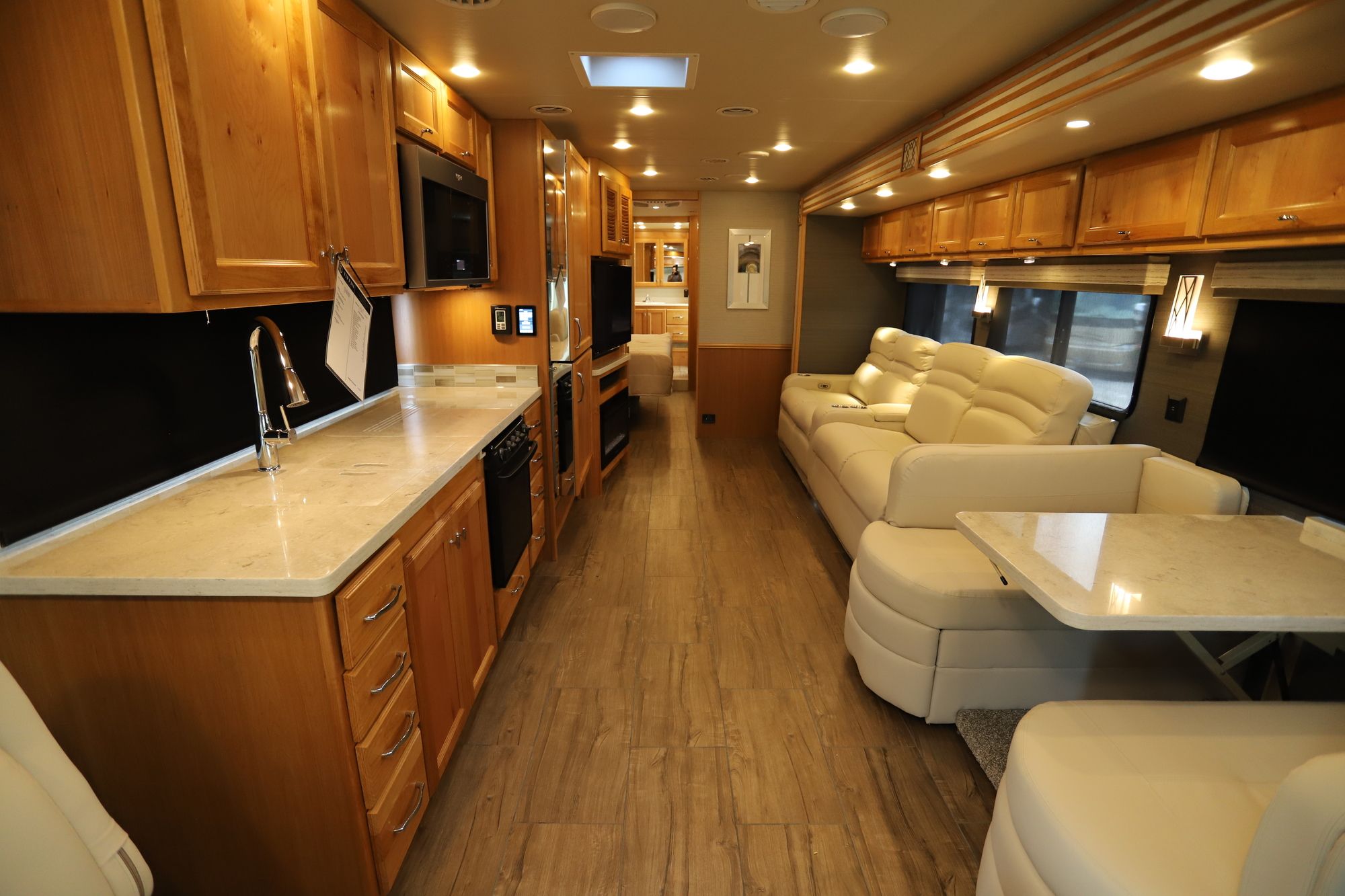 New 2021 Tiffin Motor Homes Allegro Red 38LL Class A  For Sale