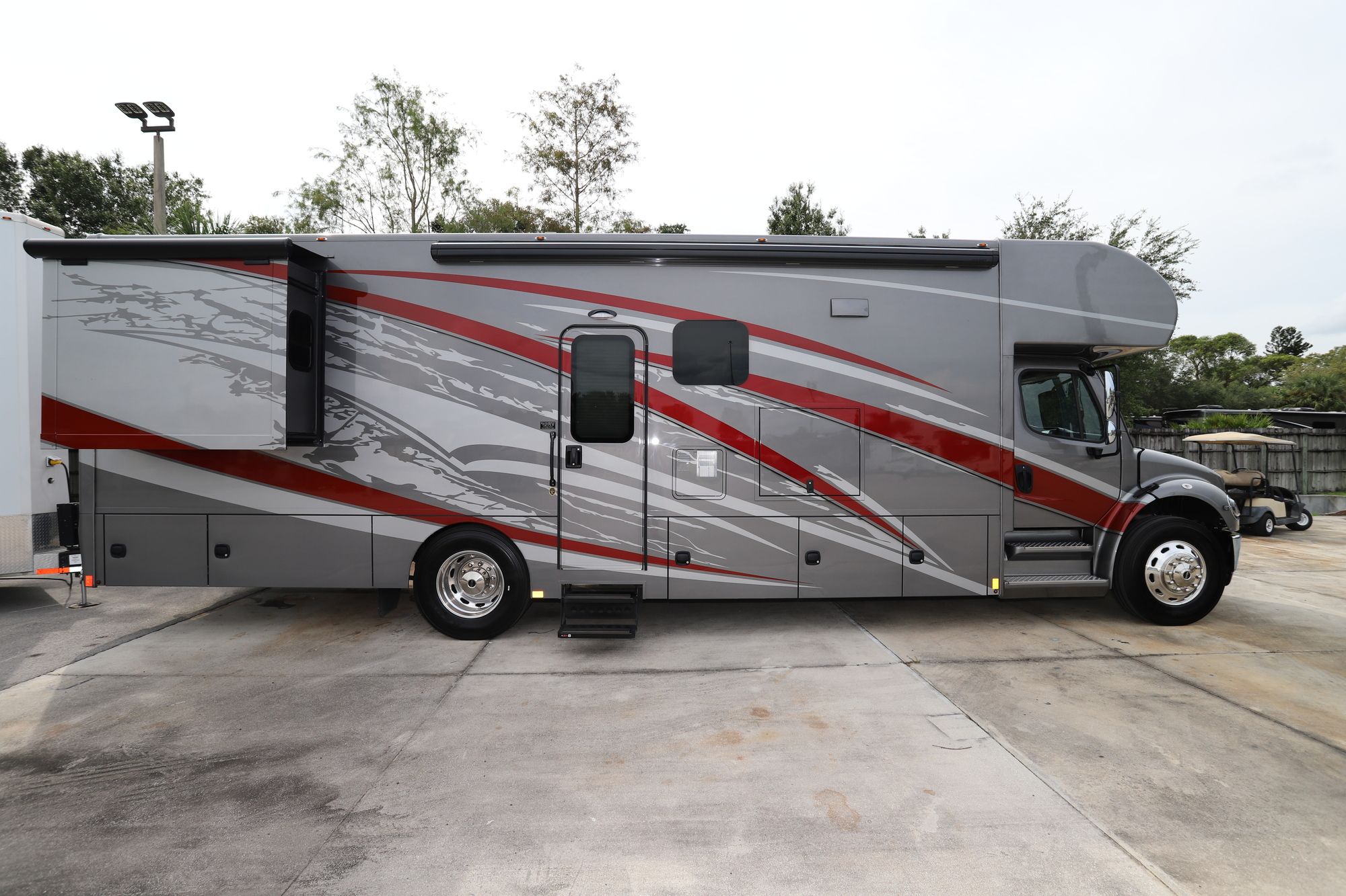 Used 2021 Renegade Rv Valencia 35 MB Super C  For Sale