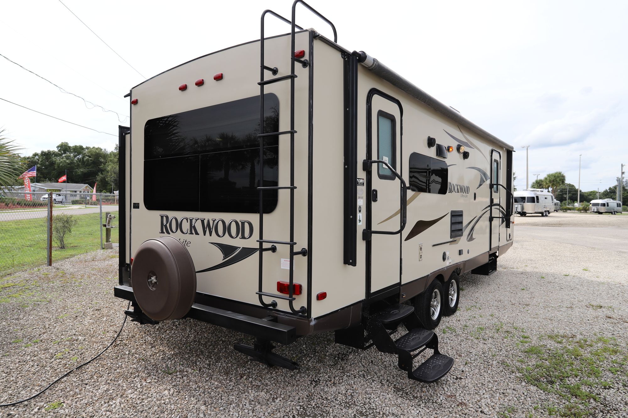 Used 2014 Forest River Rockwood 2604WS Travel Trailer  For Sale