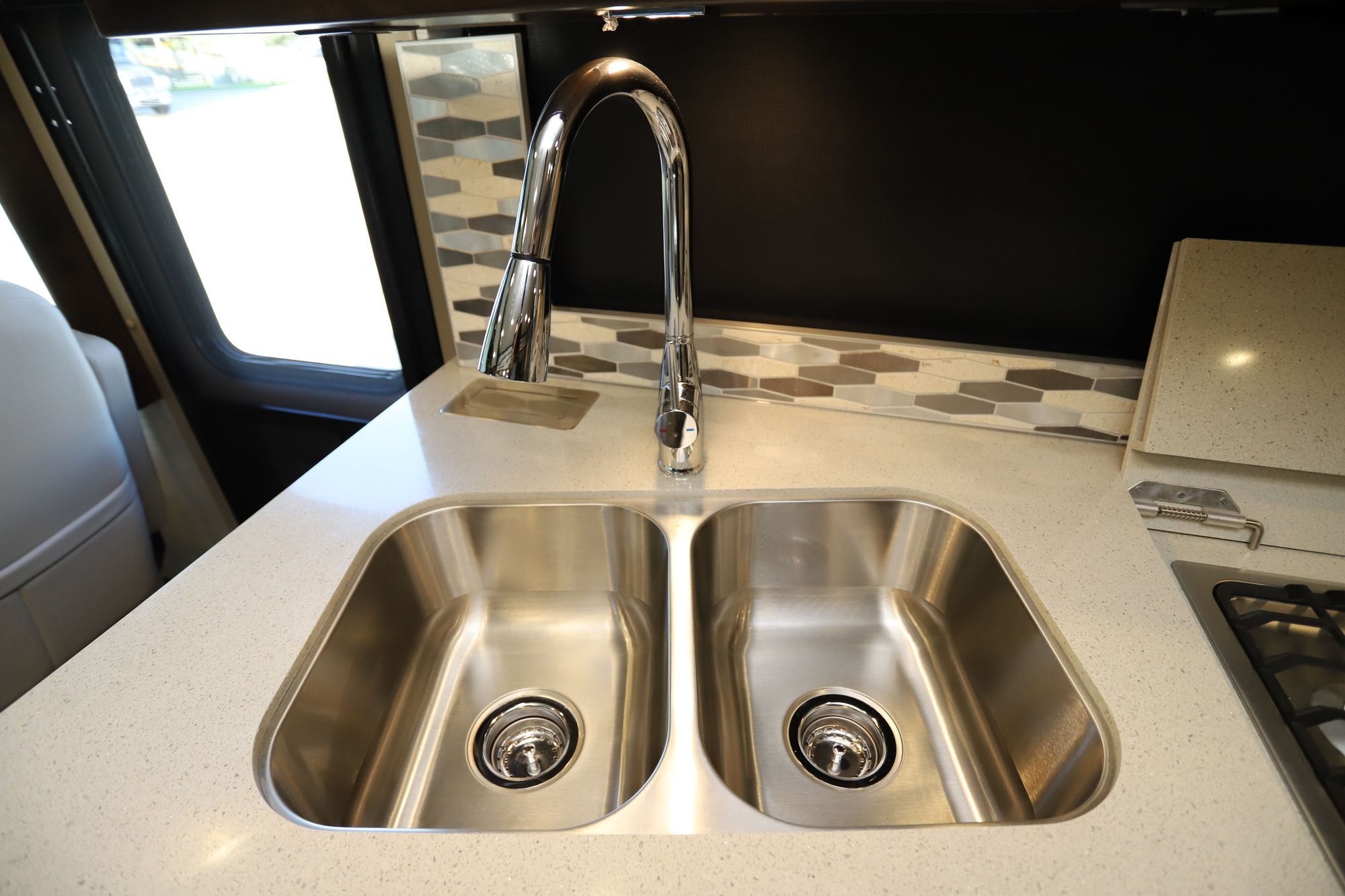 New 2021 Tiffin Motor Homes Allegro 32SA Class A  For Sale