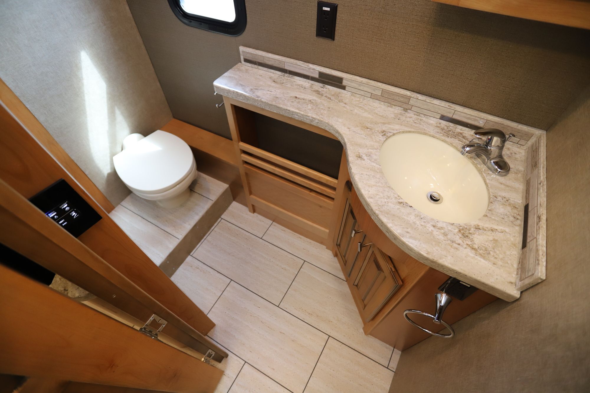 Used 2019 Tiffin Motor Homes Allegro 32SA Class A  For Sale