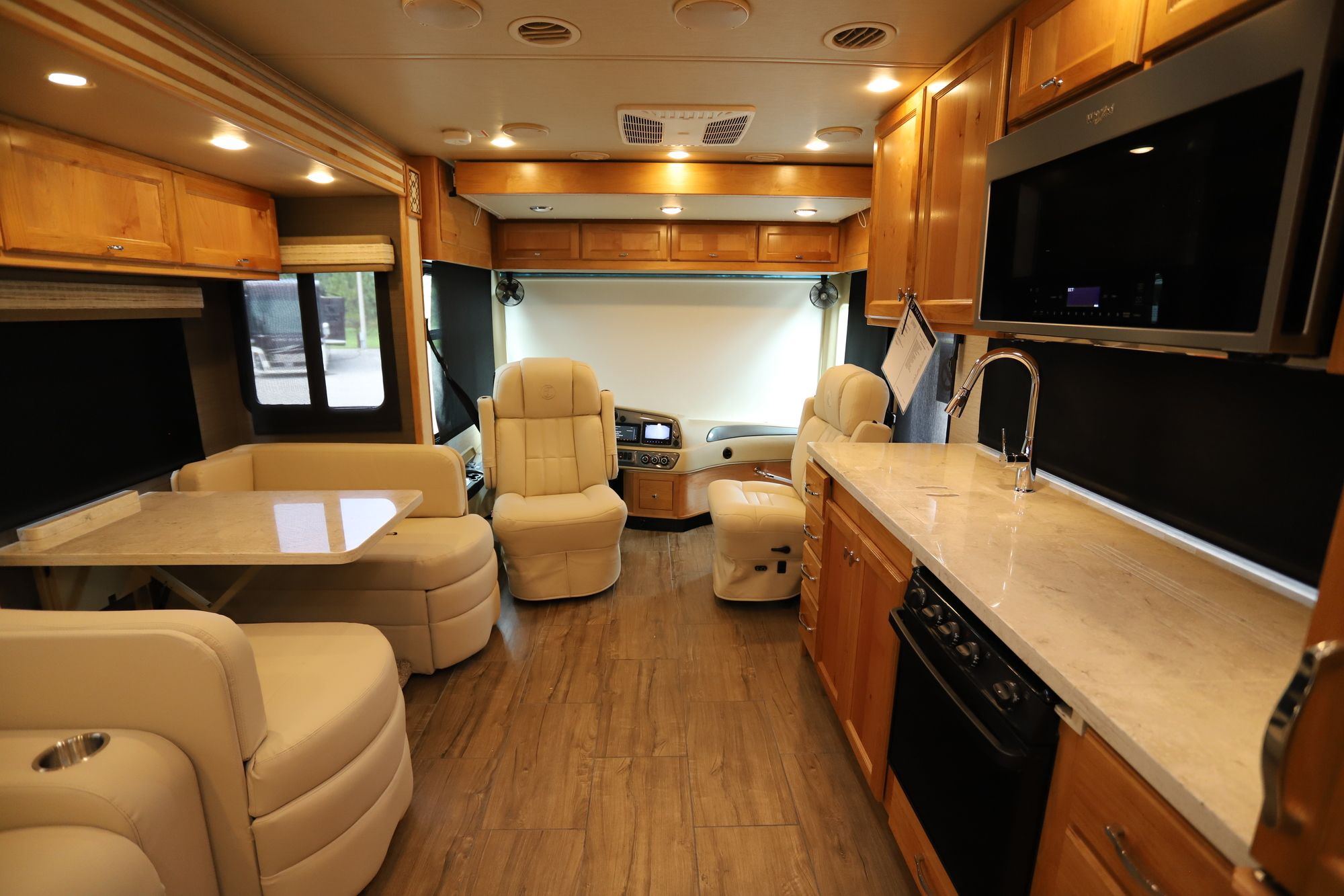 New 2021 Tiffin Motor Homes Allegro Red 38LL Class A  For Sale